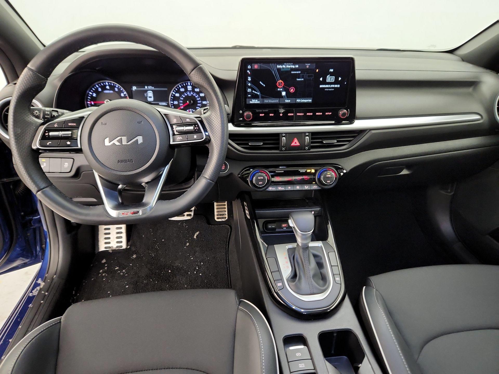 Thumbnail: 2024 Kia Forte - 9