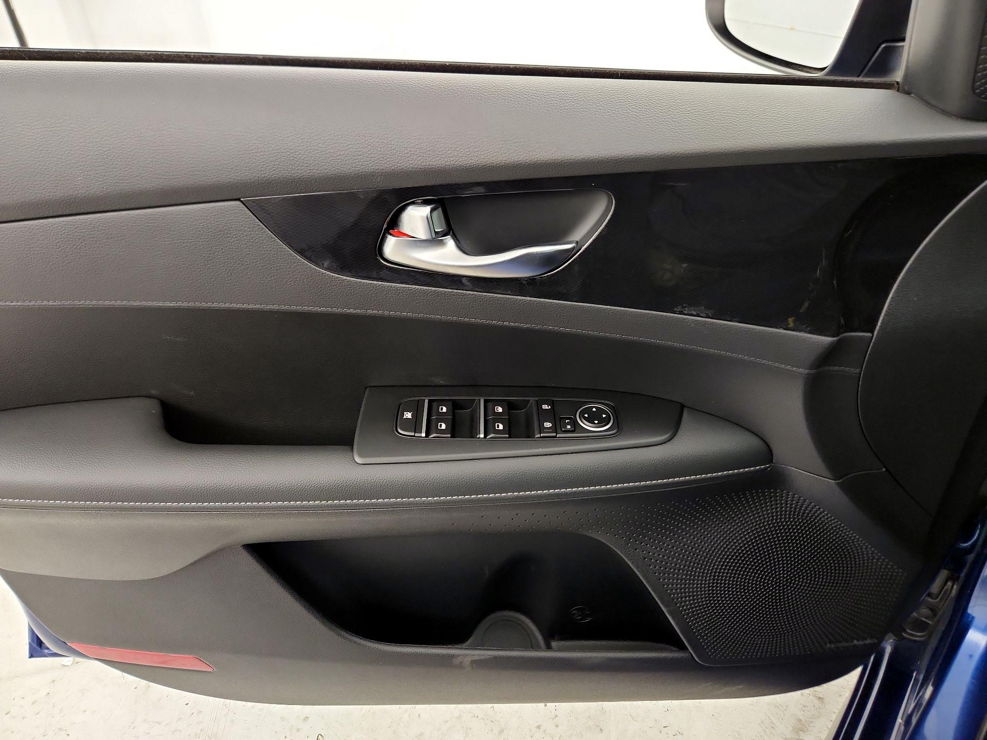 Thumbnail: 2024 Kia Forte - 12