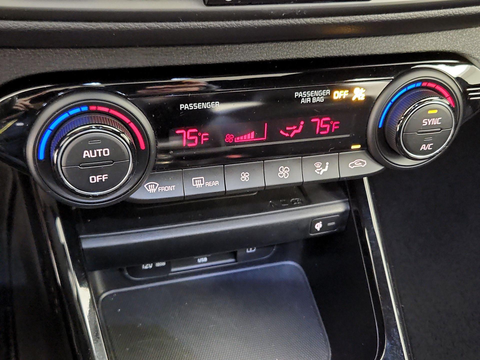 Thumbnail: 2024 Kia Forte - 17