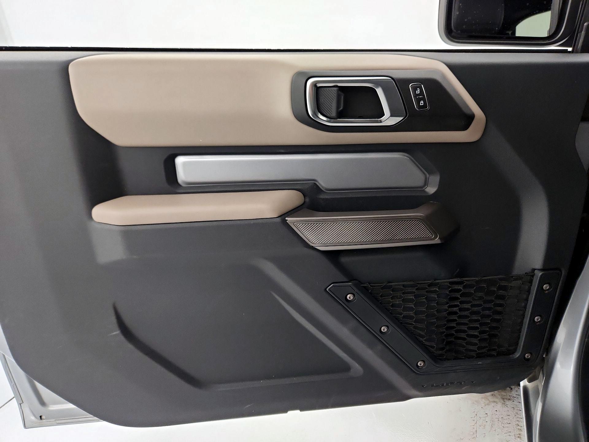 Thumbnail: 2023 Ford Bronco - 12