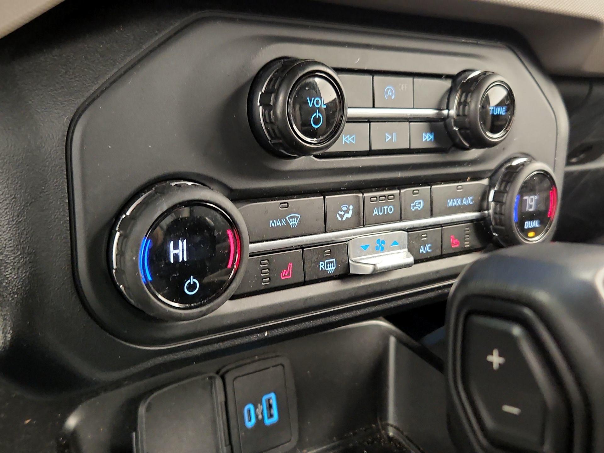 Thumbnail: 2023 Ford Bronco - 17