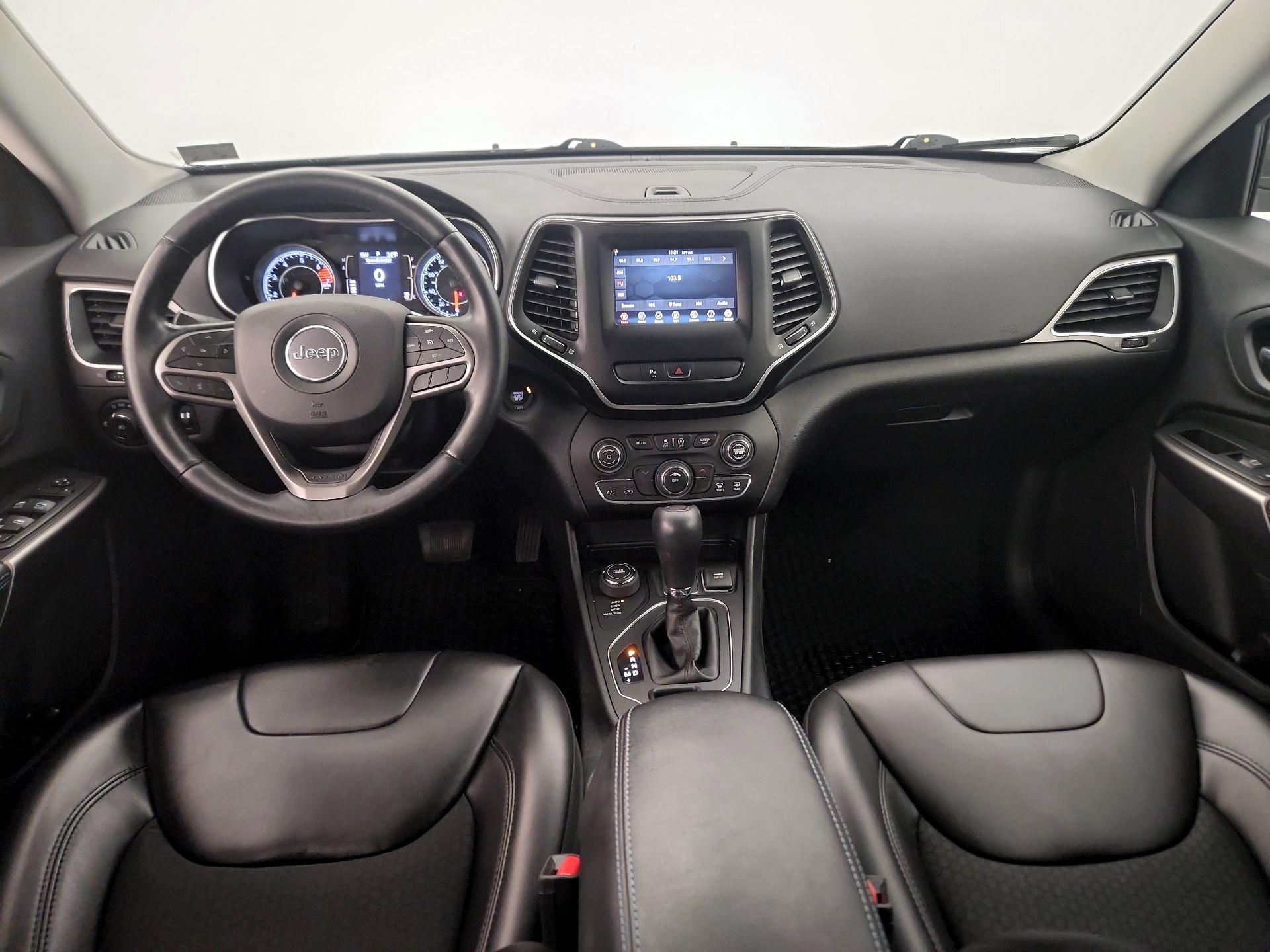 Thumbnail: 2020 Jeep Cherokee - 9