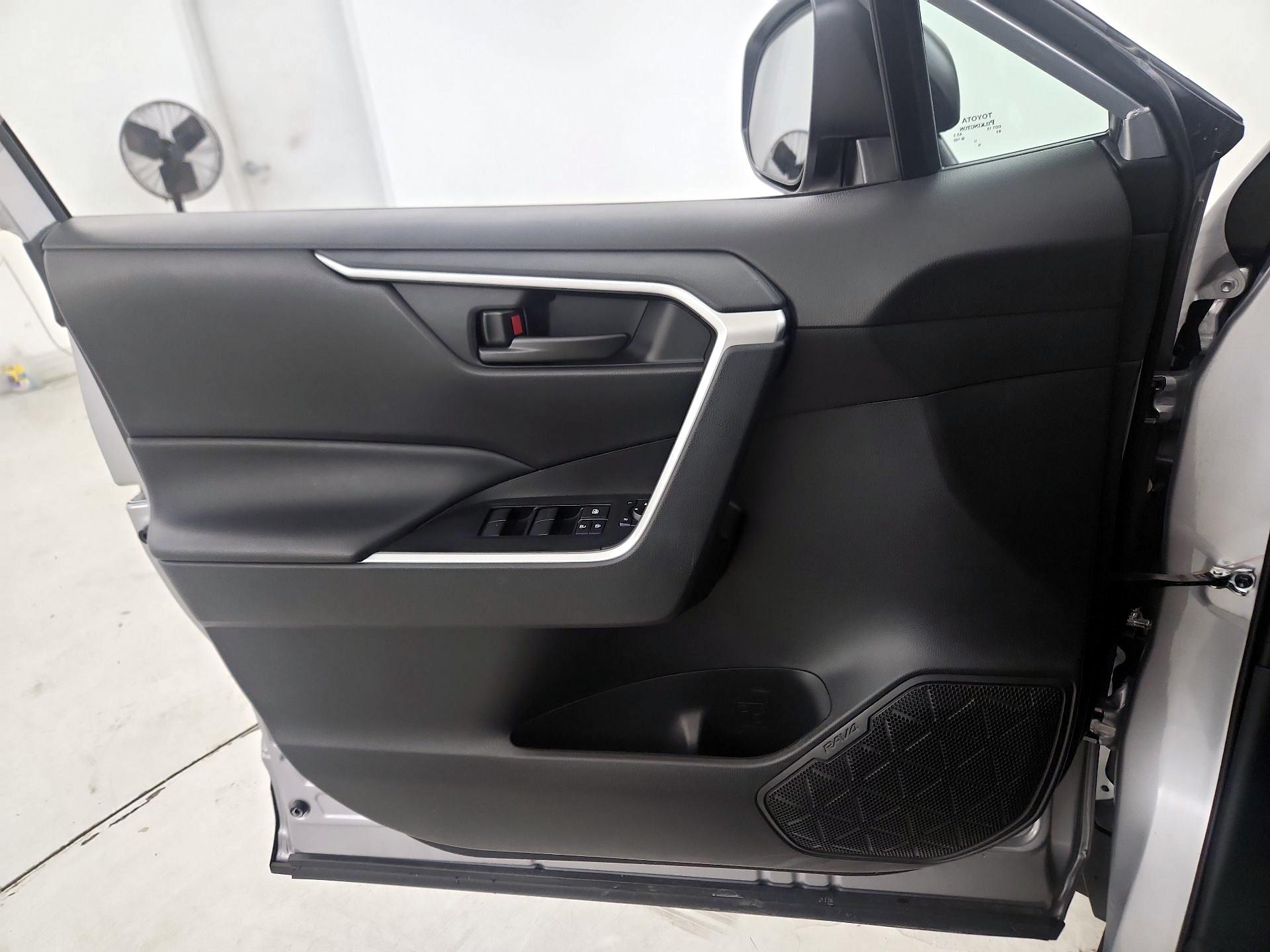 Thumbnail: 2024 Toyota RAV4 - 12