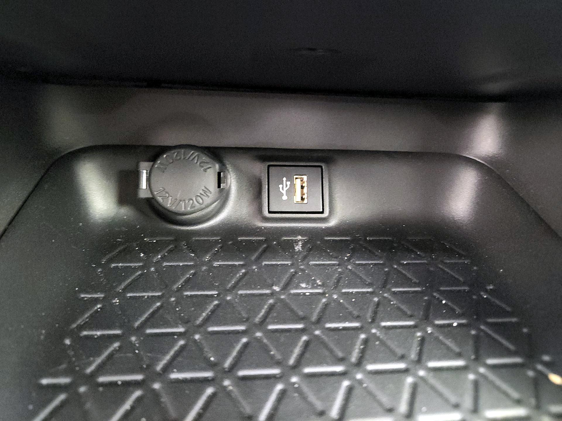 Thumbnail: 2024 Toyota RAV4 - 18