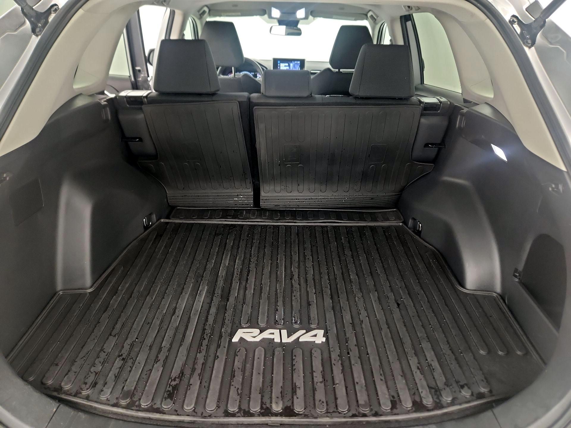 Thumbnail: 2024 Toyota RAV4 - 20