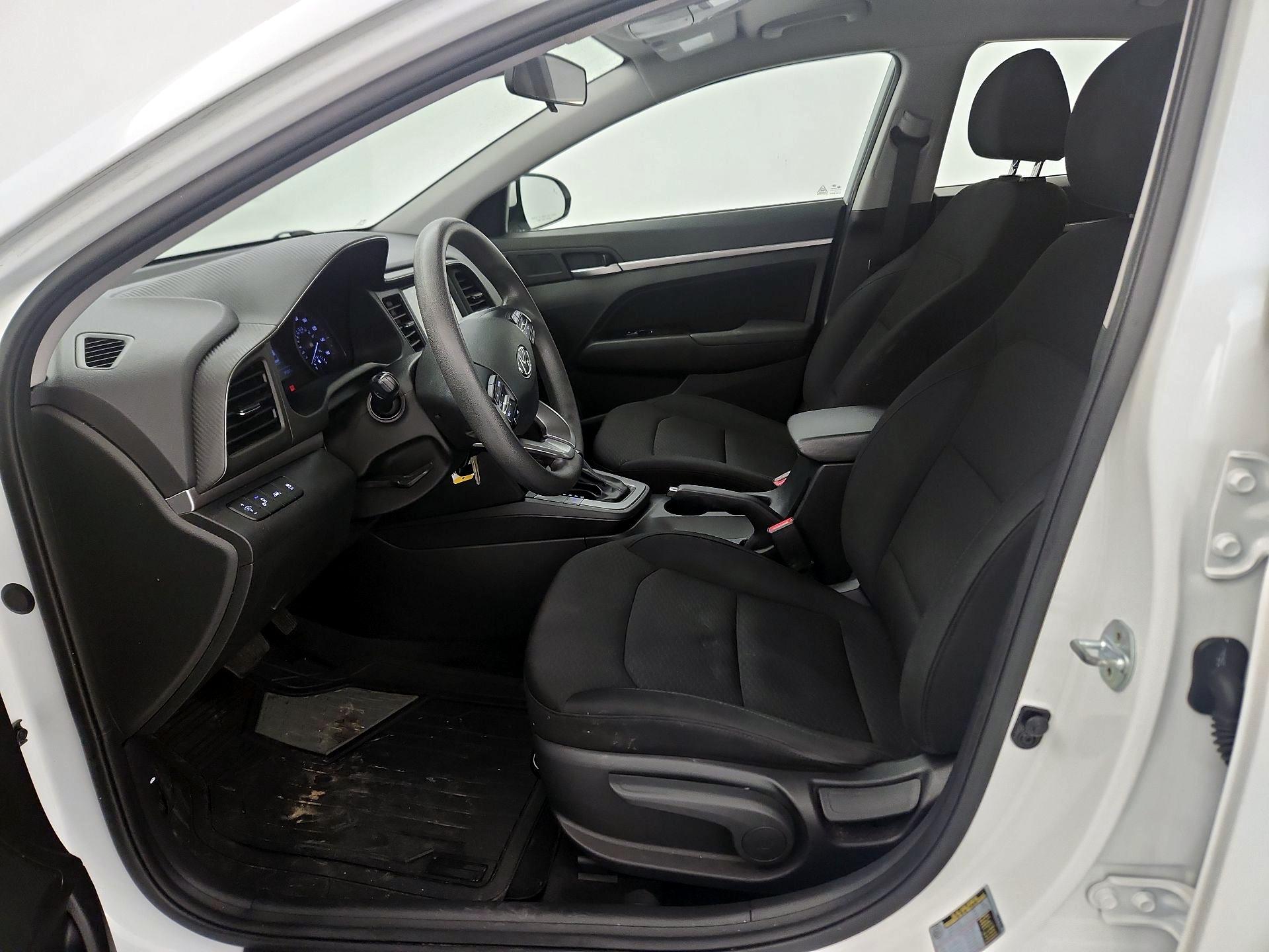 Thumbnail: 2019 Hyundai Elantra - 11