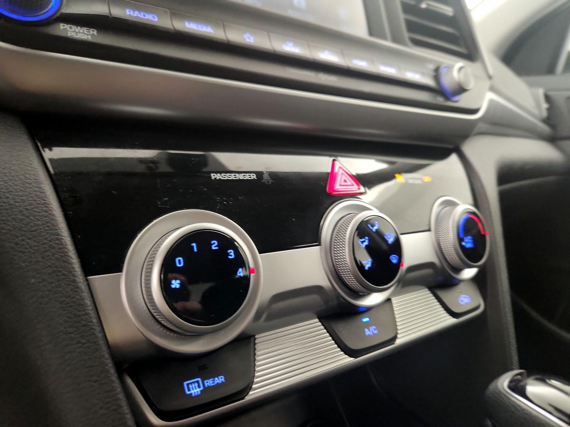 Thumbnail: 2019 Hyundai Elantra - 16