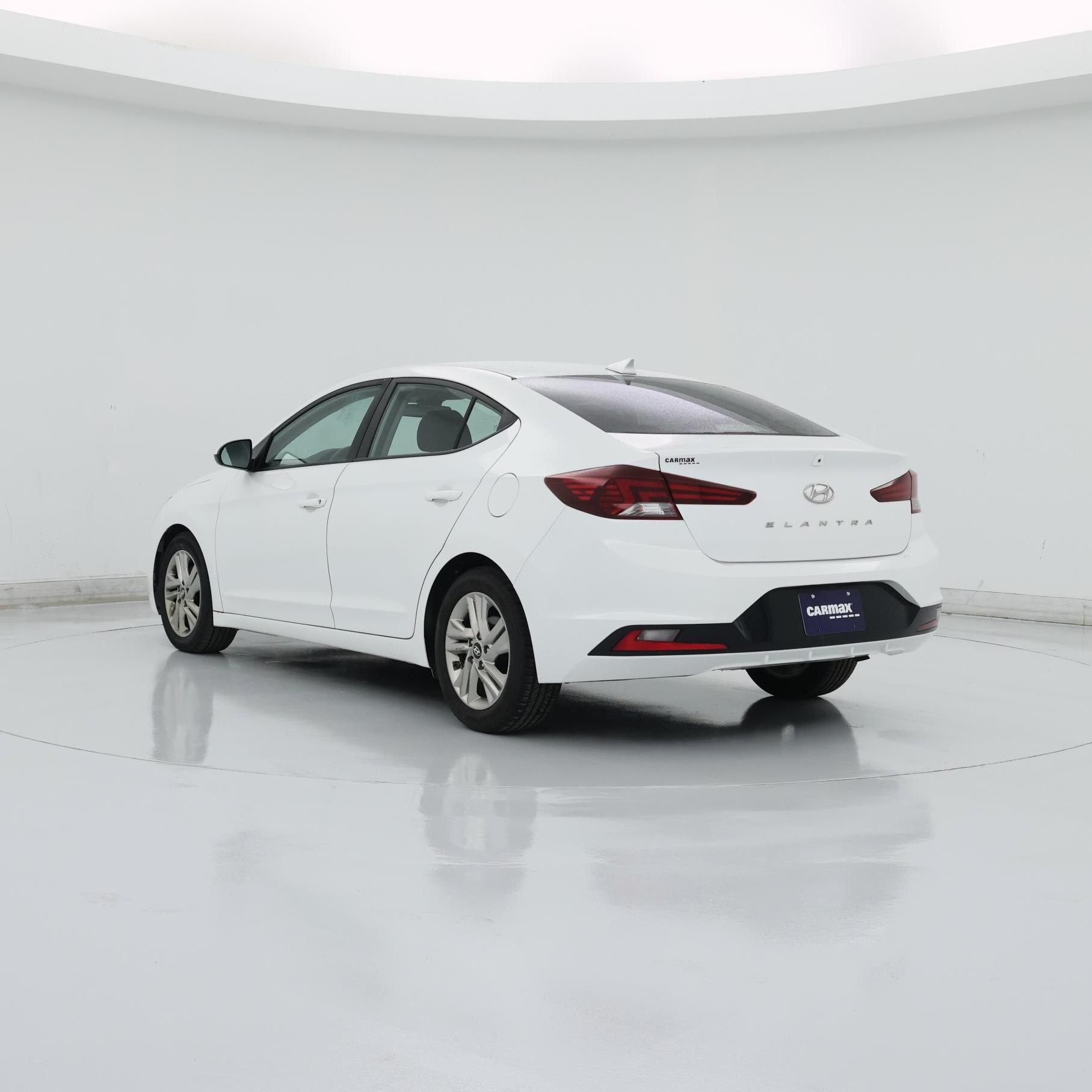 Thumbnail: 2019 Hyundai Elantra - 2
