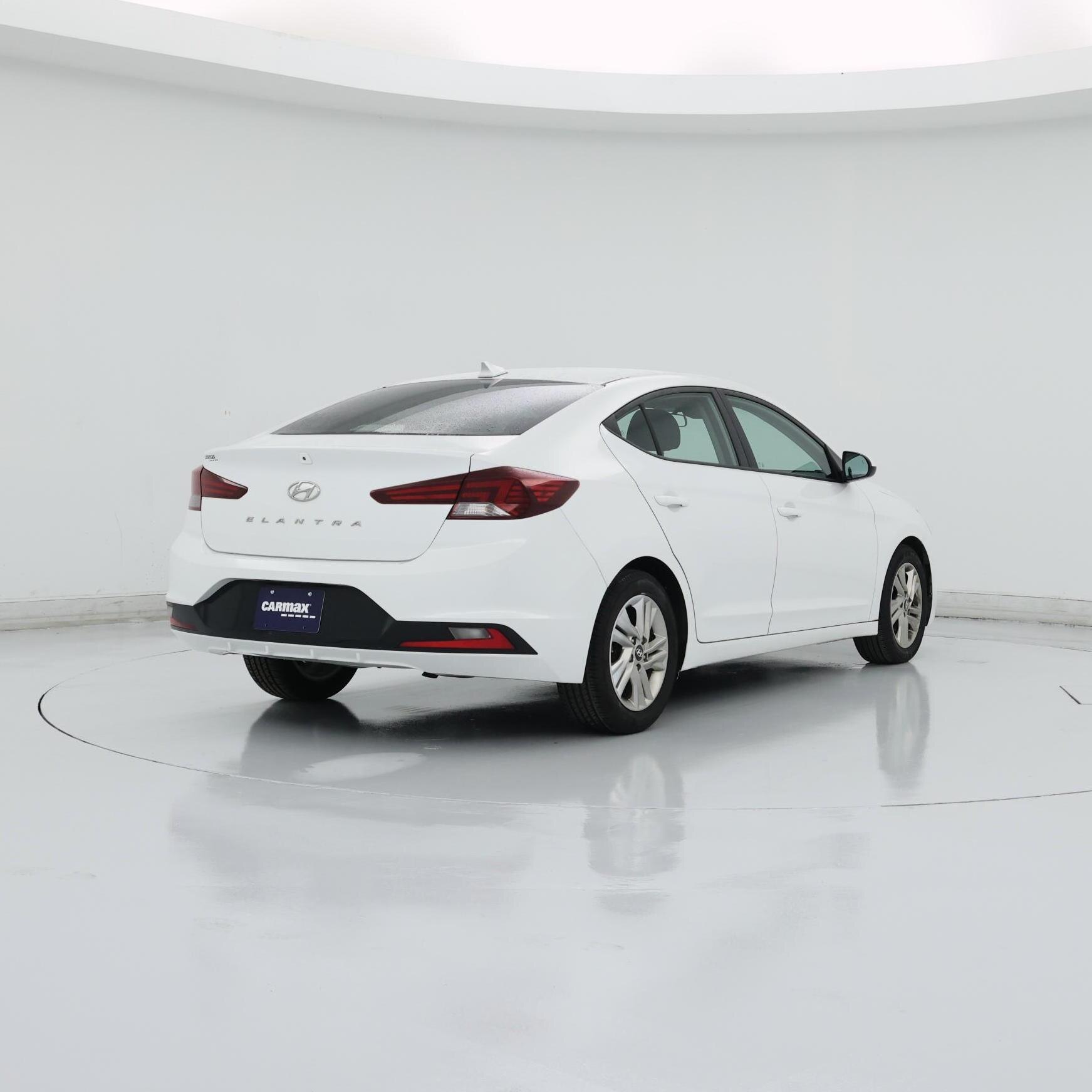 Thumbnail: 2019 Hyundai Elantra - 8