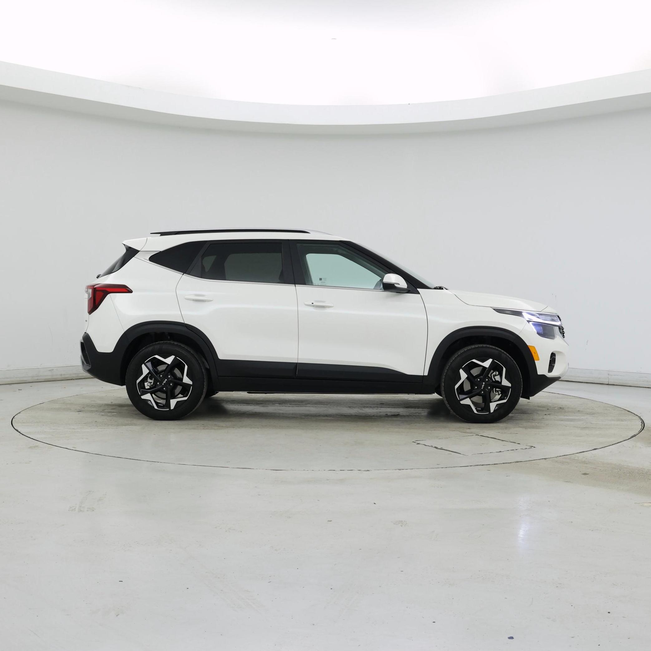 Thumbnail: 2025 Kia Seltos - 7