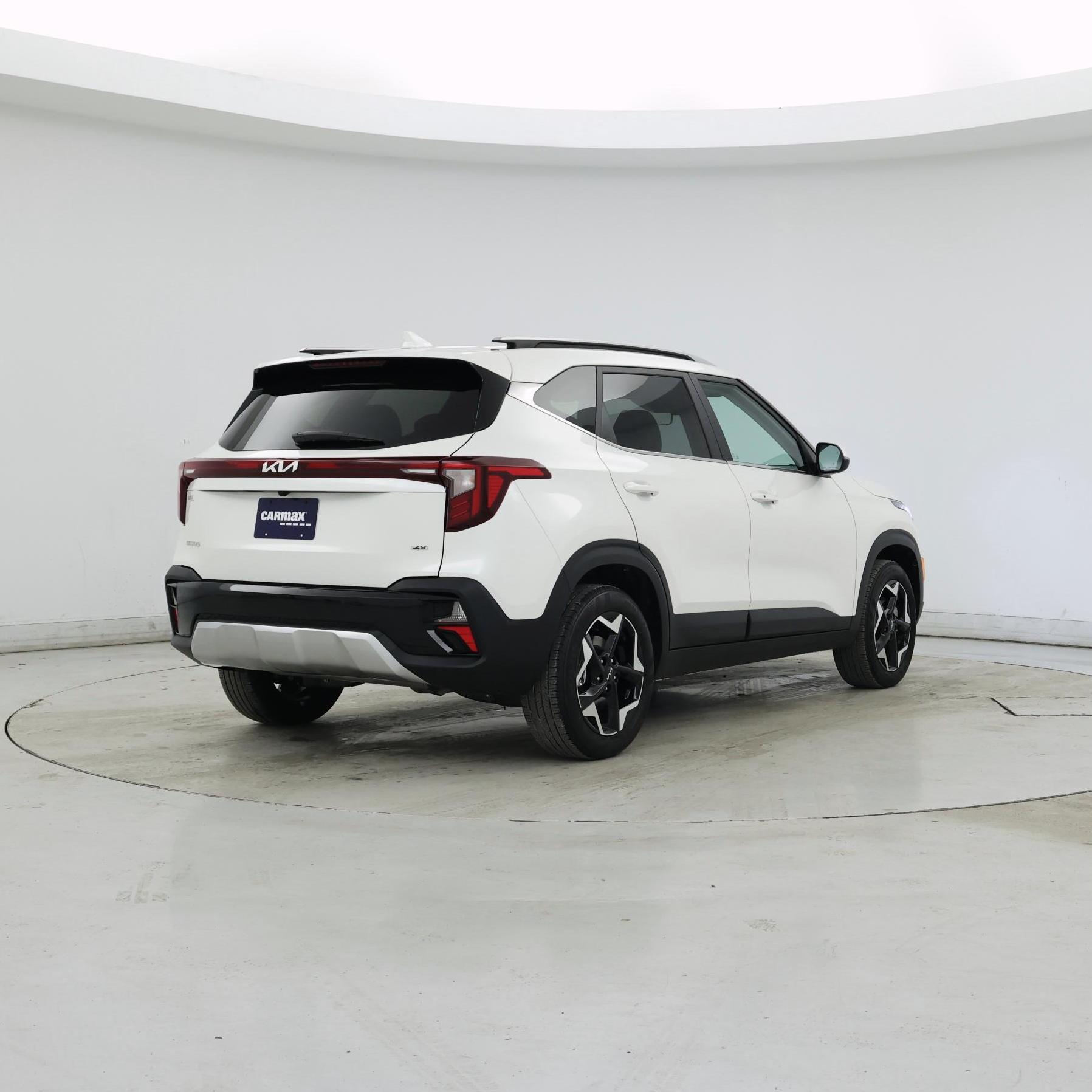 Thumbnail: 2025 Kia Seltos - 8