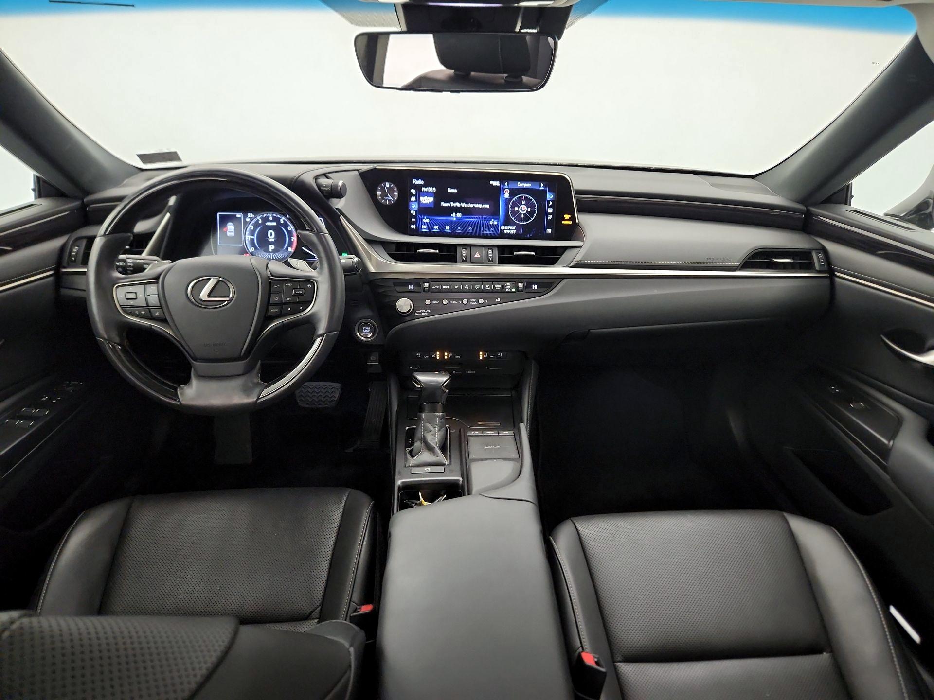 Thumbnail: 2021 Lexus ES - 9