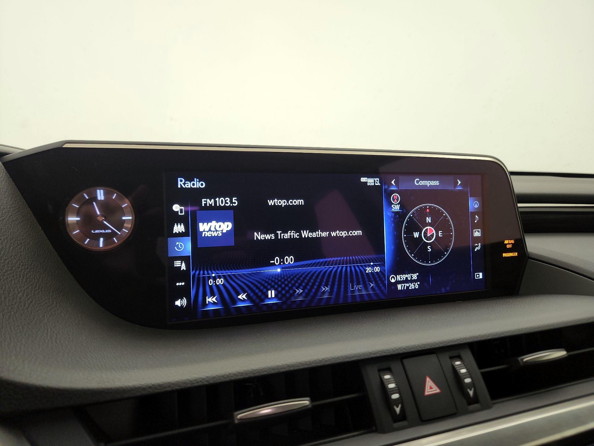 Thumbnail: 2021 Lexus ES - 15