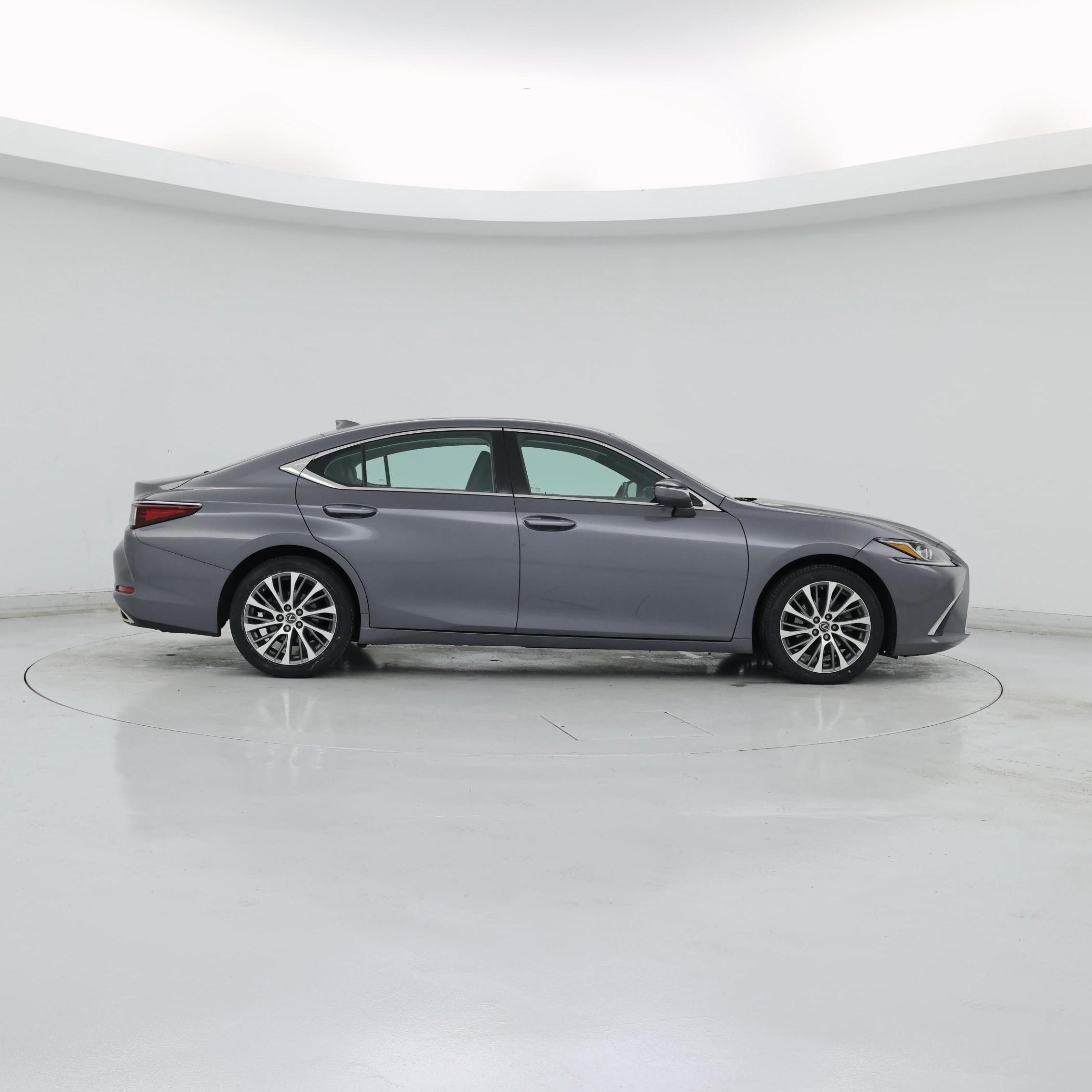 Thumbnail: 2021 Lexus ES - 7