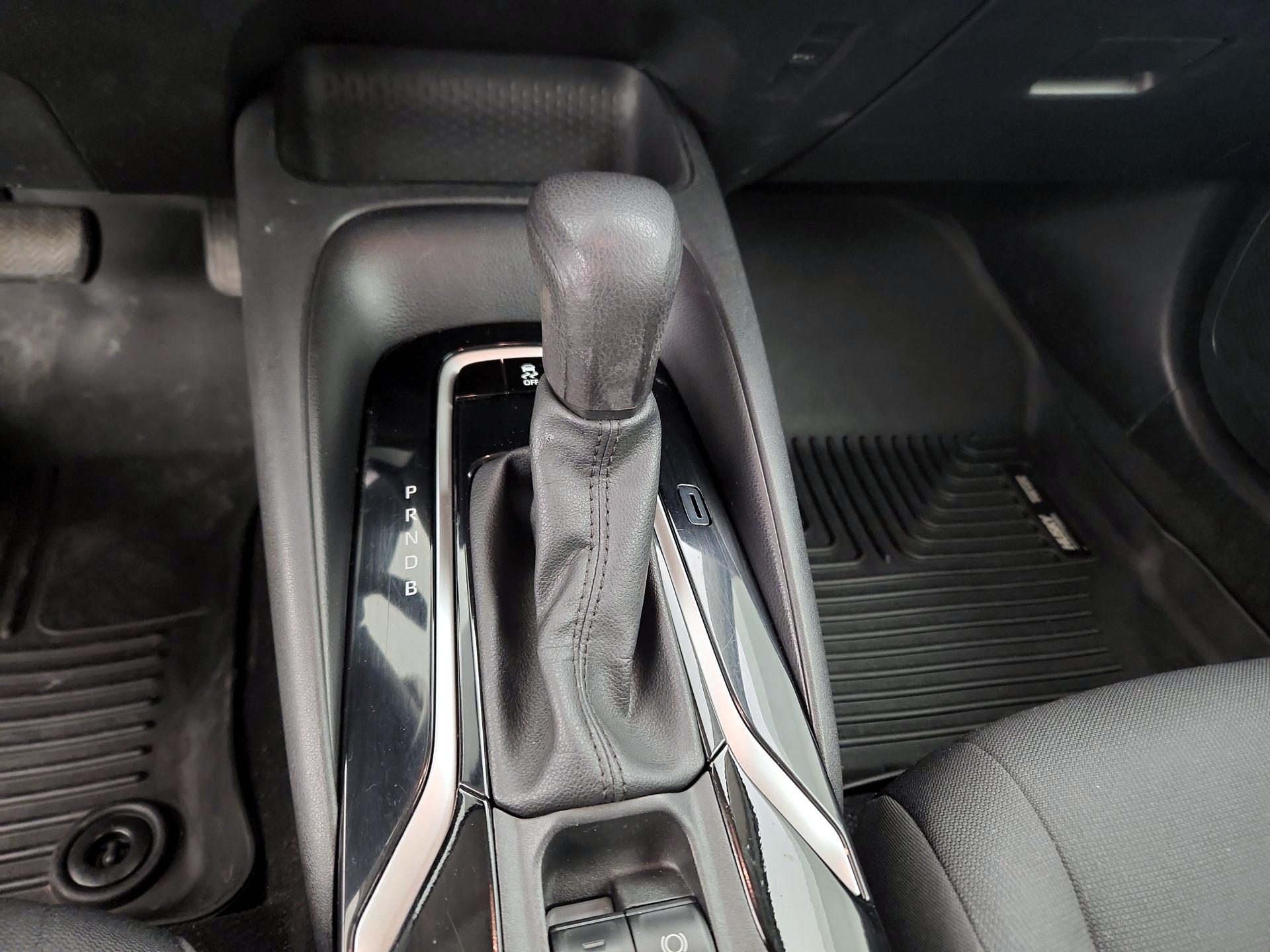 Thumbnail: 2022 Toyota Corolla - 17