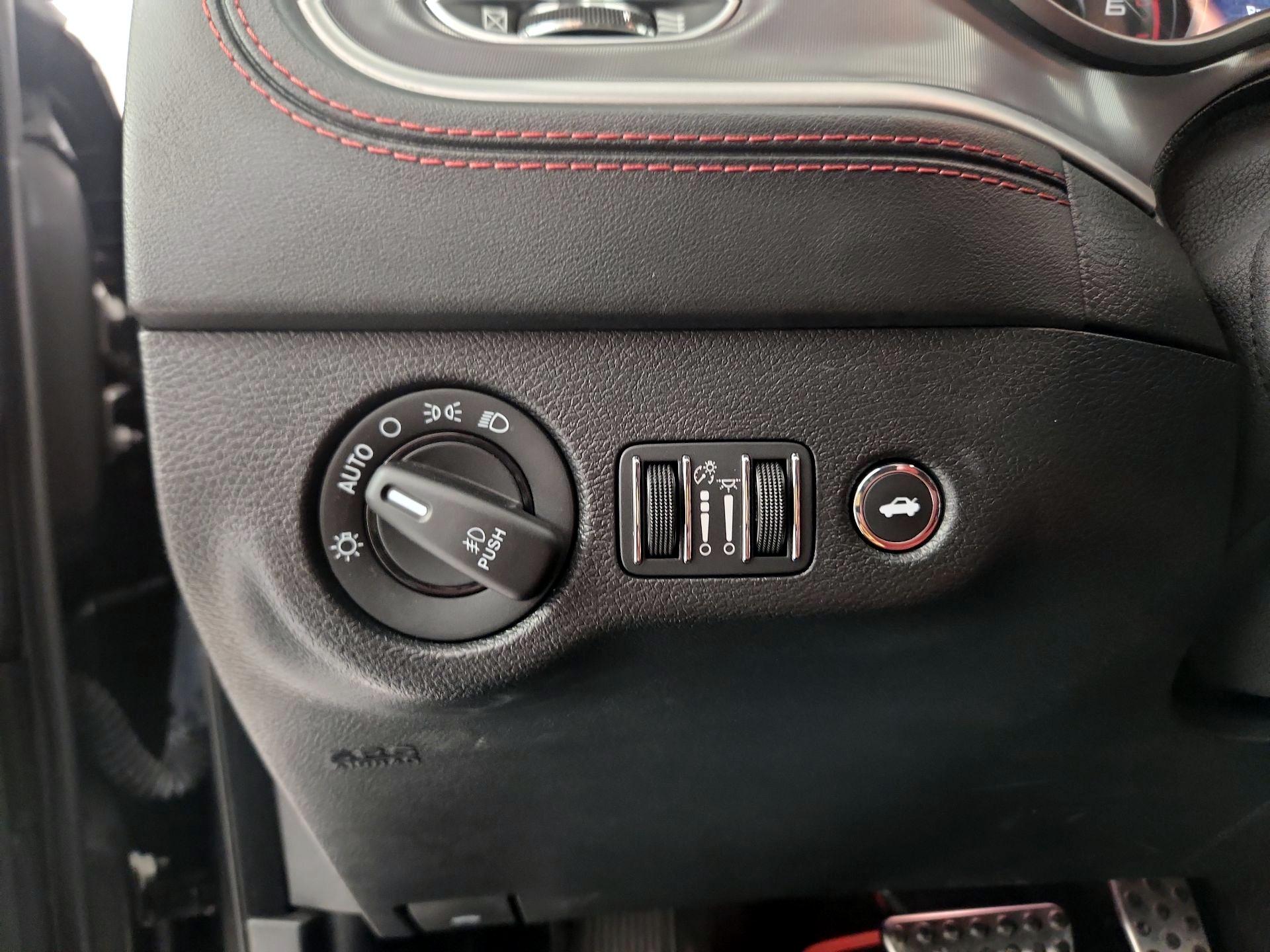 Thumbnail: 2022 Dodge Charger - 13