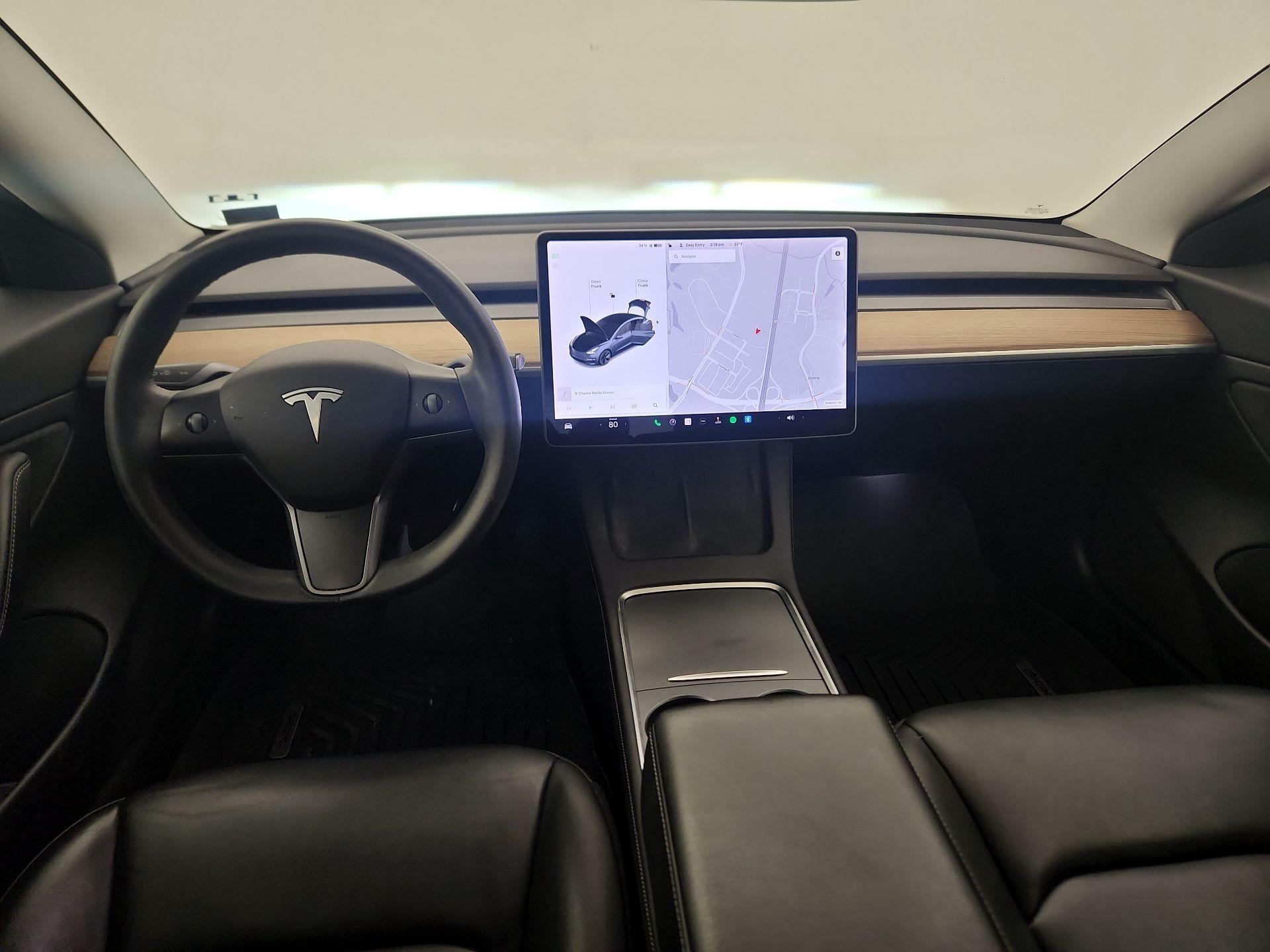 Thumbnail: 2021 Tesla Model 3 - 9