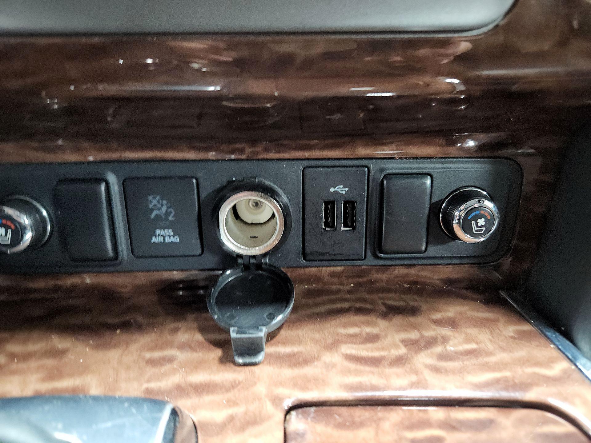 Thumbnail: 2018 Nissan Armada - 19