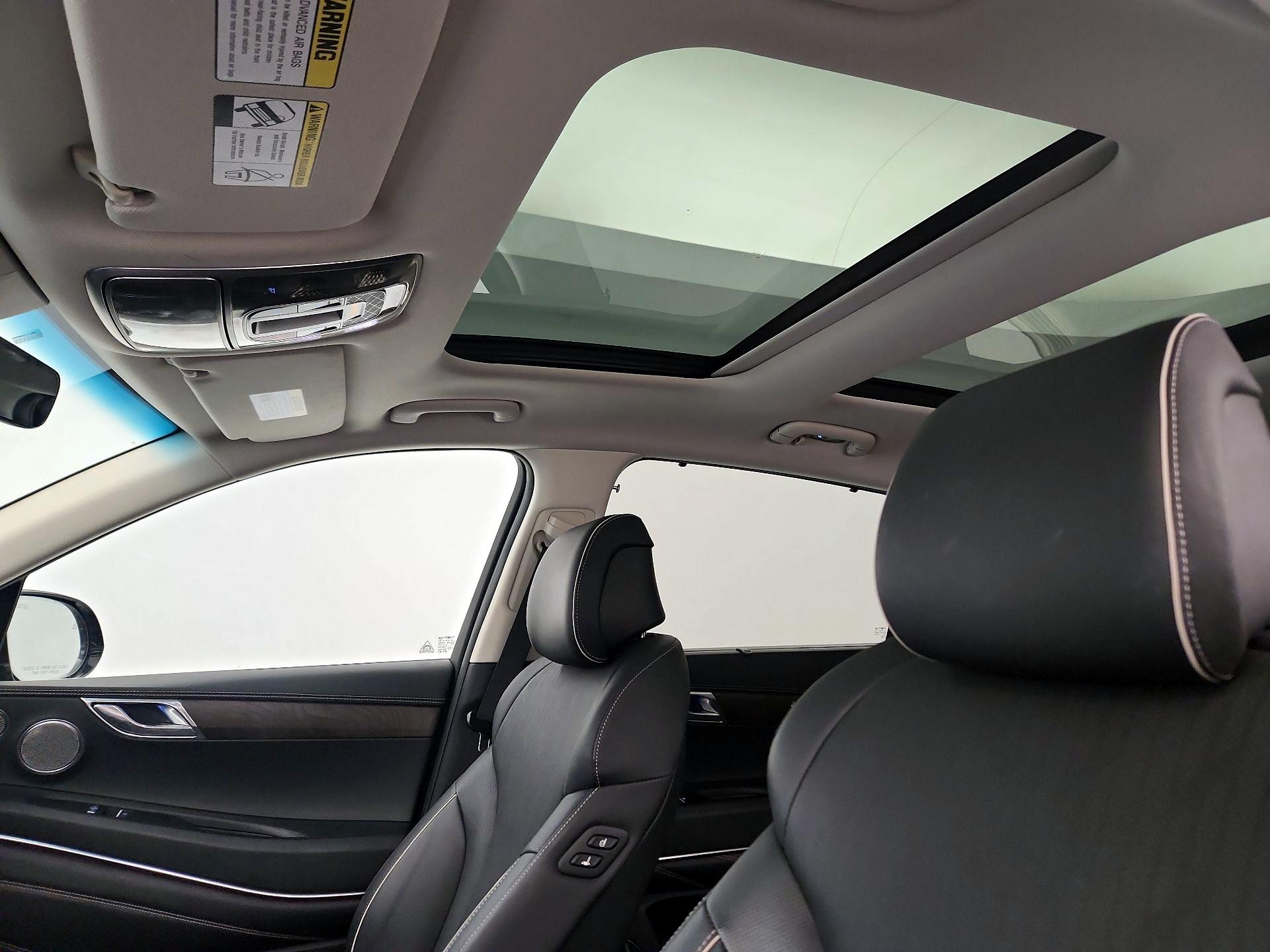 Thumbnail: 2024 Genesis GV80 - 20