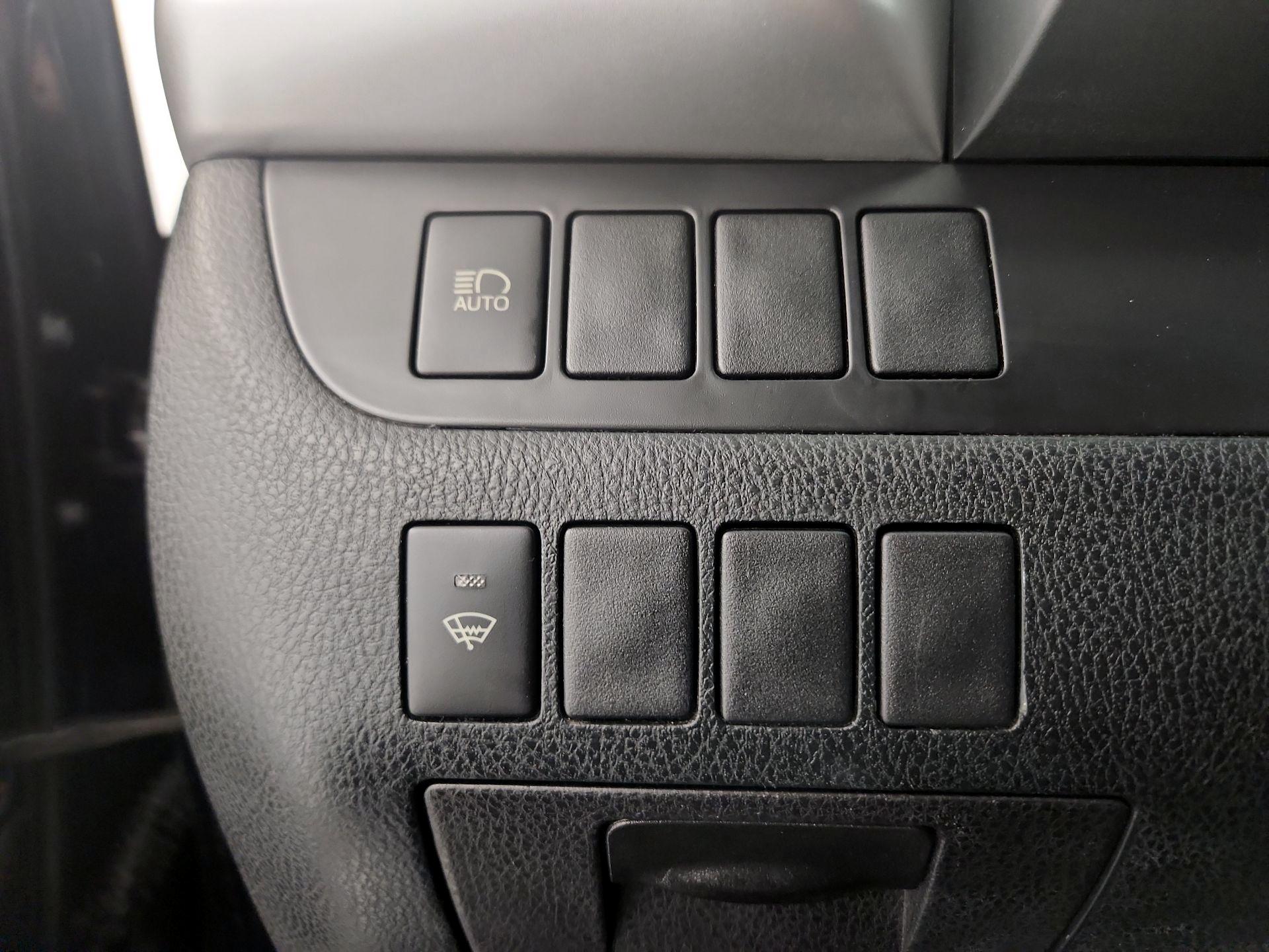 Thumbnail: 2019 Toyota Highlander - 13