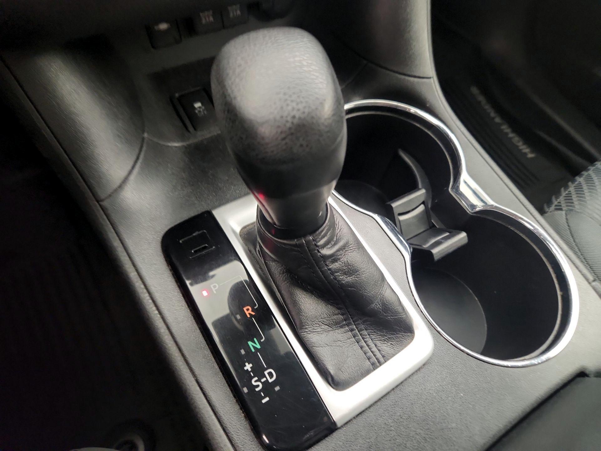 Thumbnail: 2019 Toyota Highlander - 17