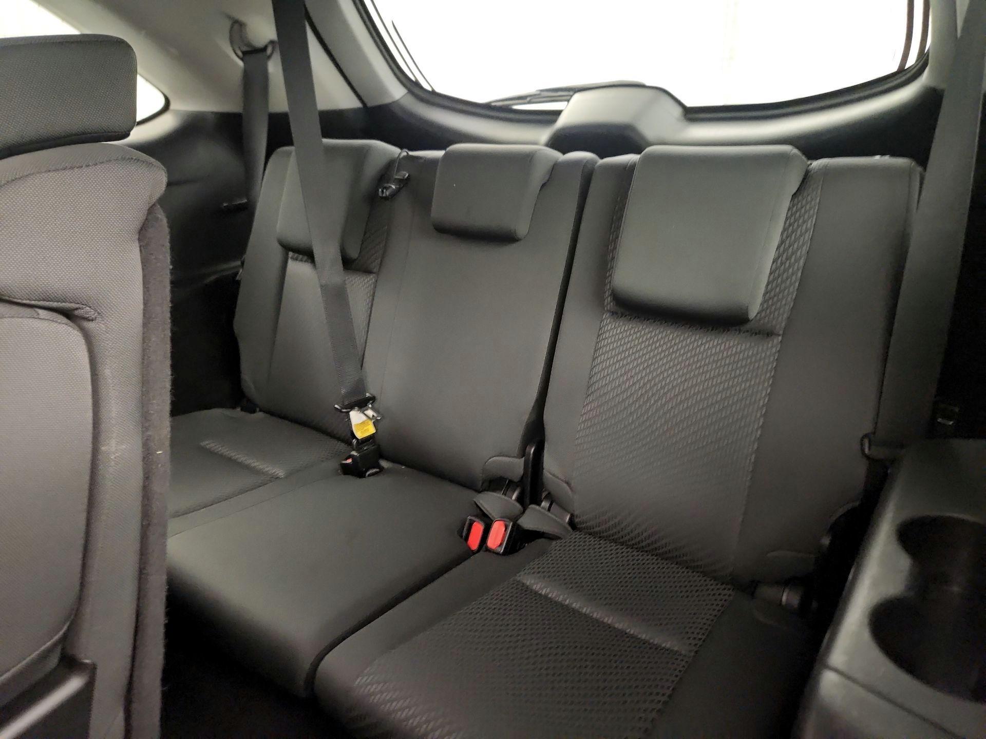 Thumbnail: 2019 Toyota Highlander - 20