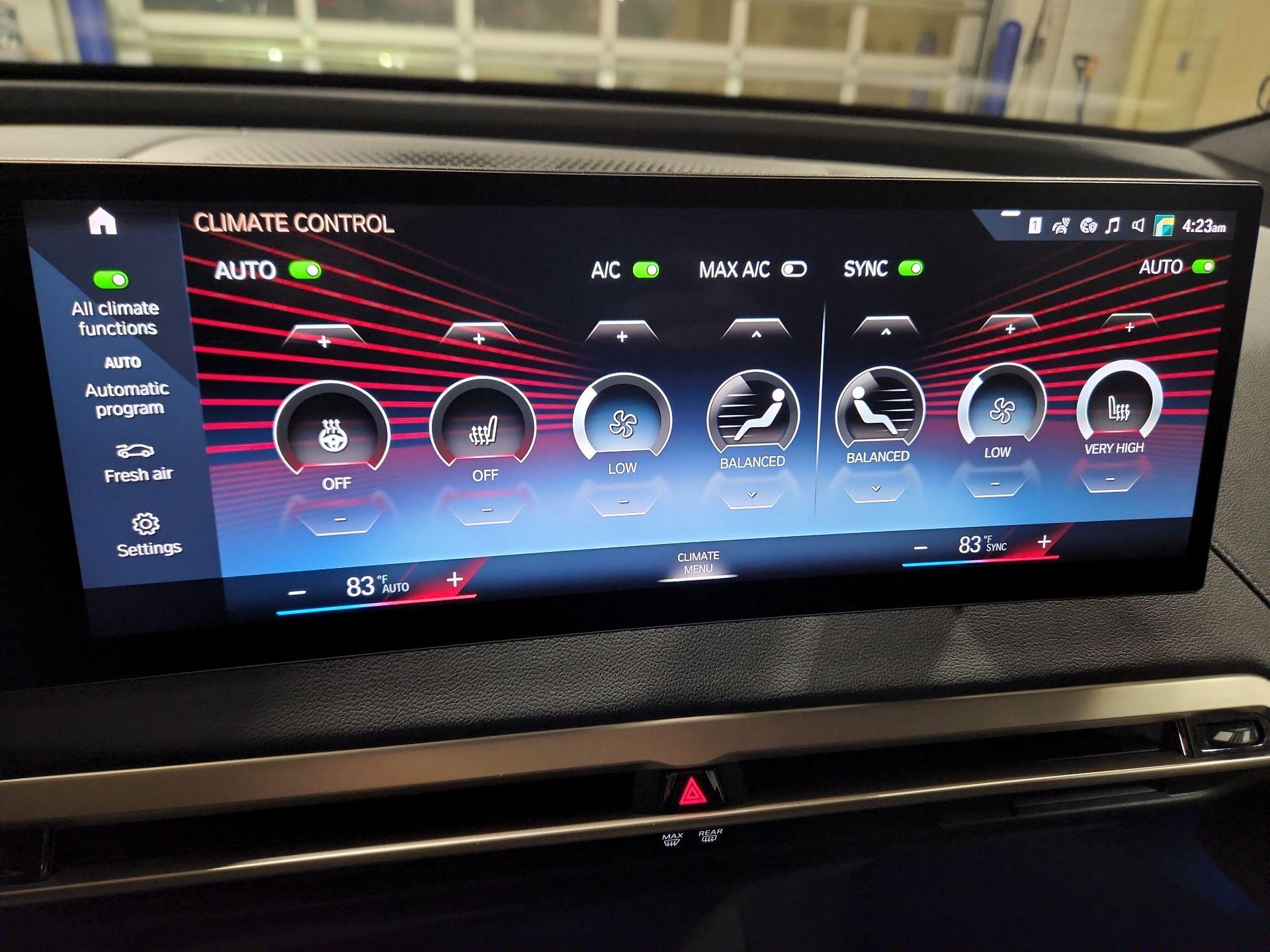 Thumbnail: 2022 BMW iX - 15