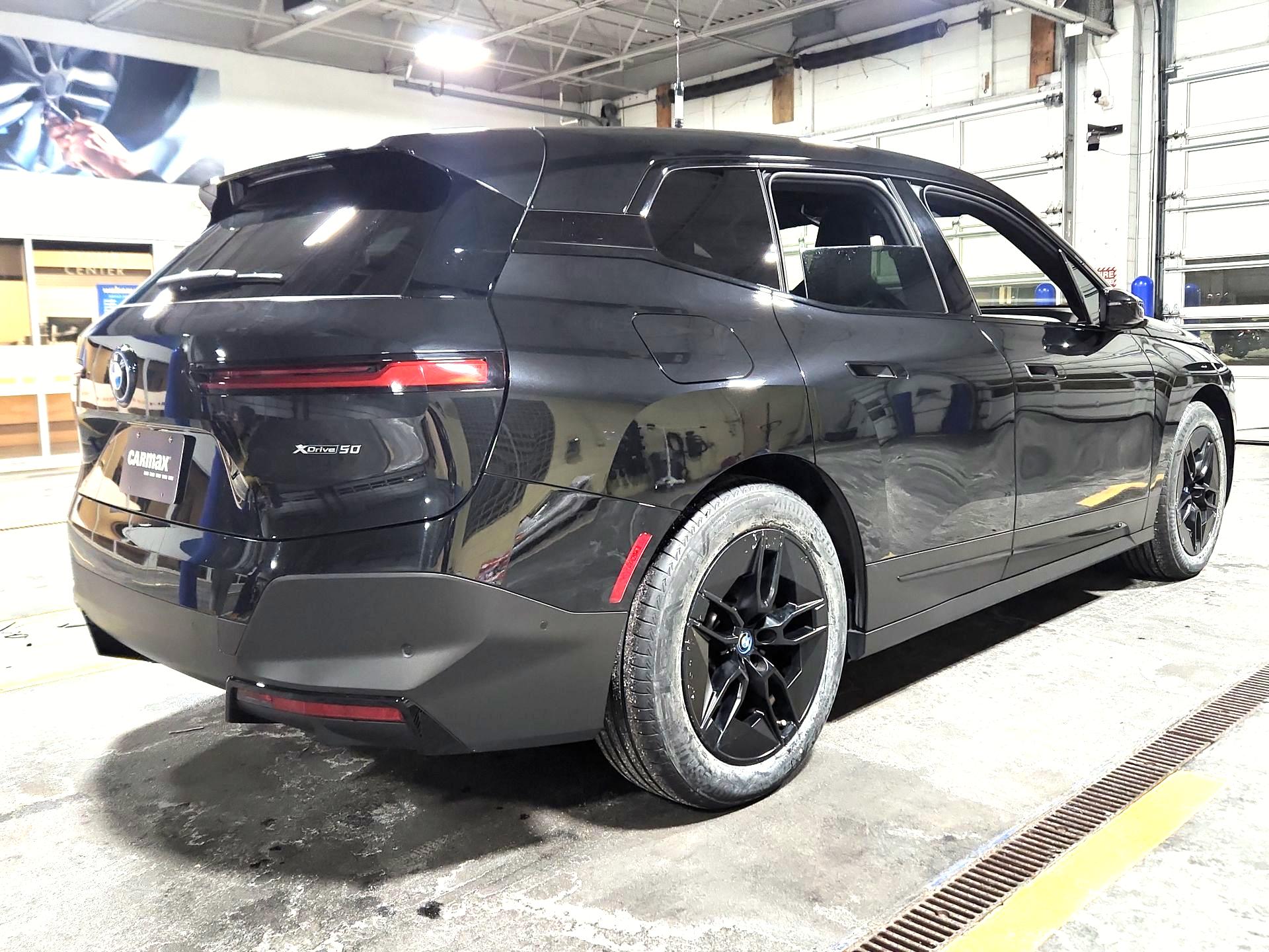 Thumbnail: 2022 BMW iX - 5