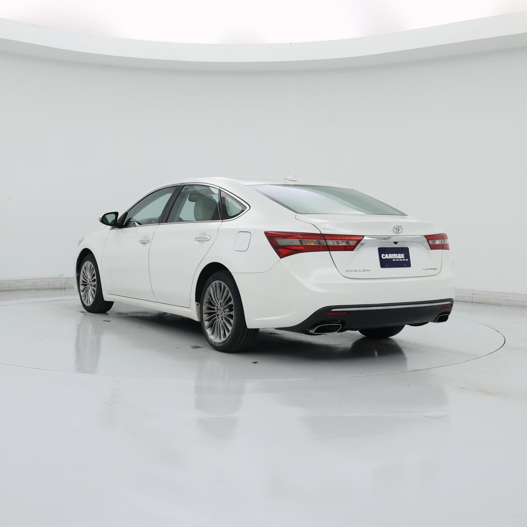 Thumbnail: 2016 Toyota Avalon - 2