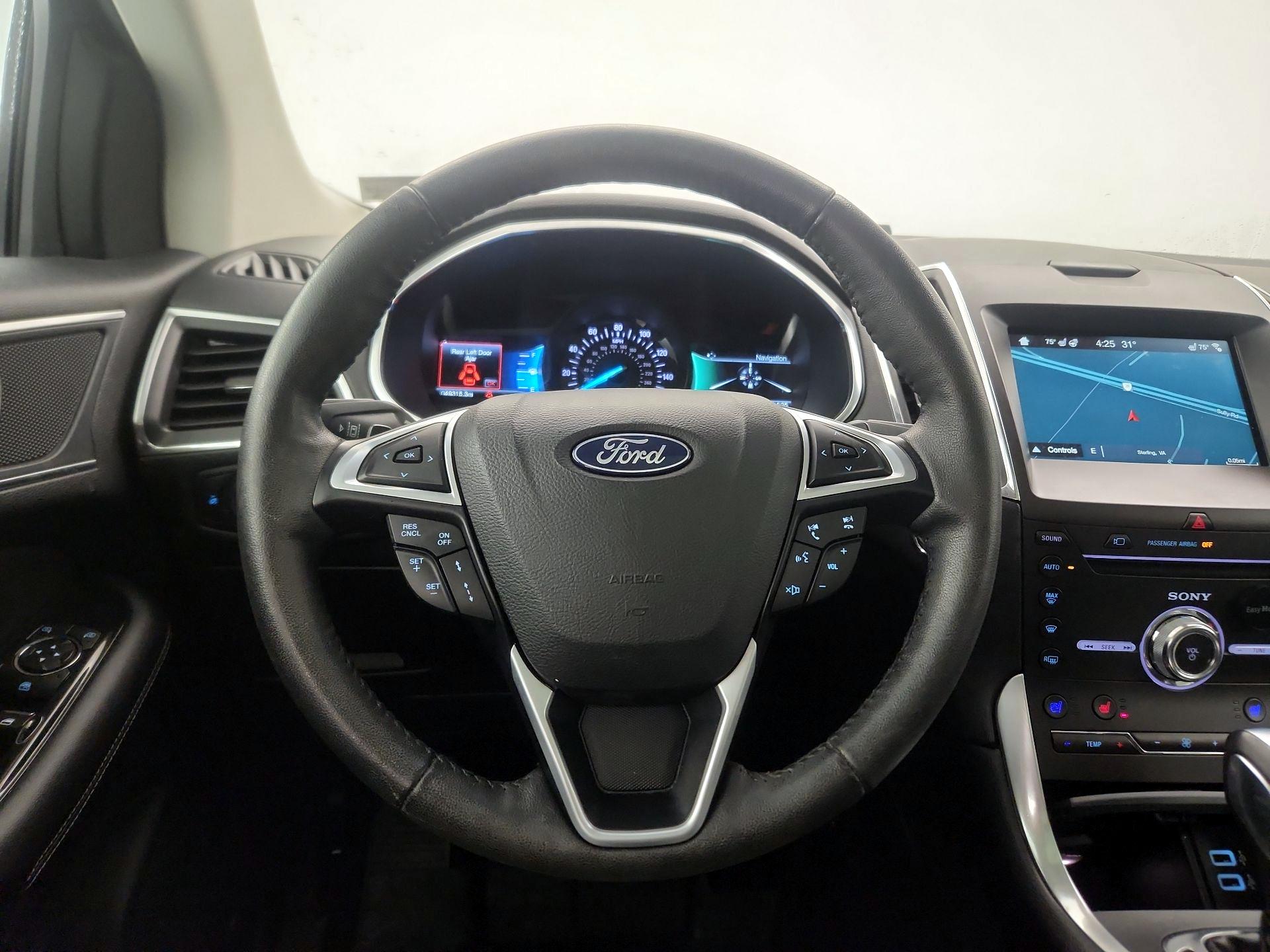 Thumbnail: 2018 Ford Edge - 10