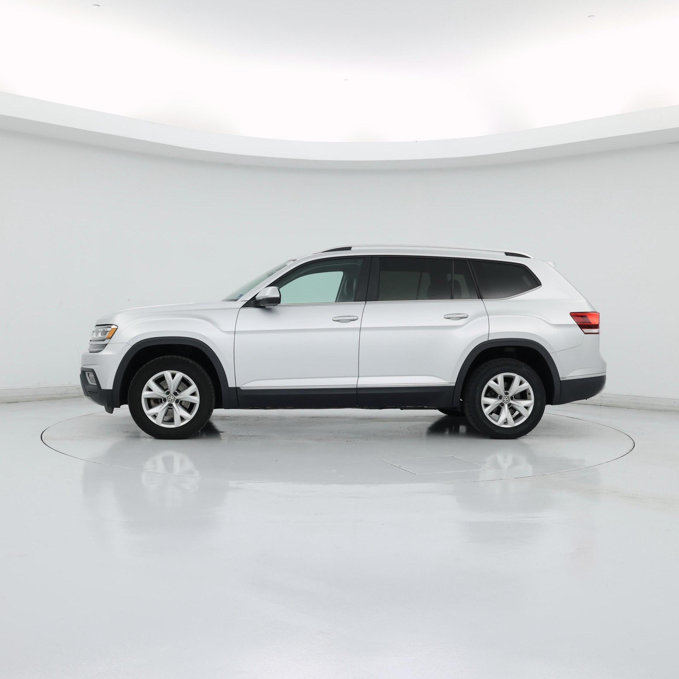 Thumbnail: 2018 Volkswagen Atlas - 3