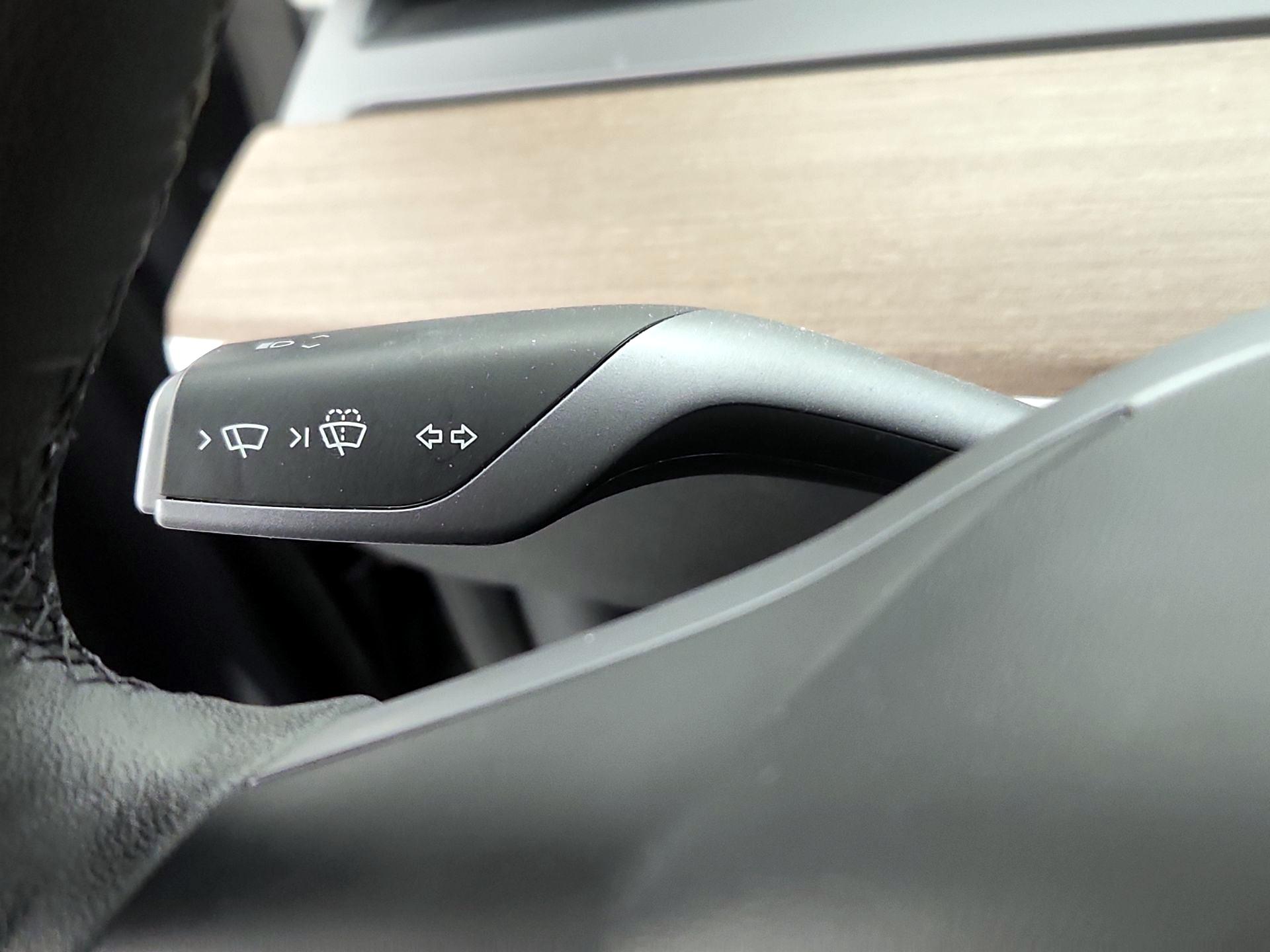 Thumbnail: 2022 Tesla Model 3 - 13