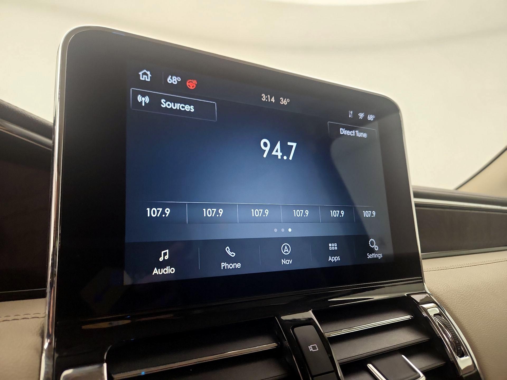 Thumbnail: 2020 Lincoln Navigator - 16