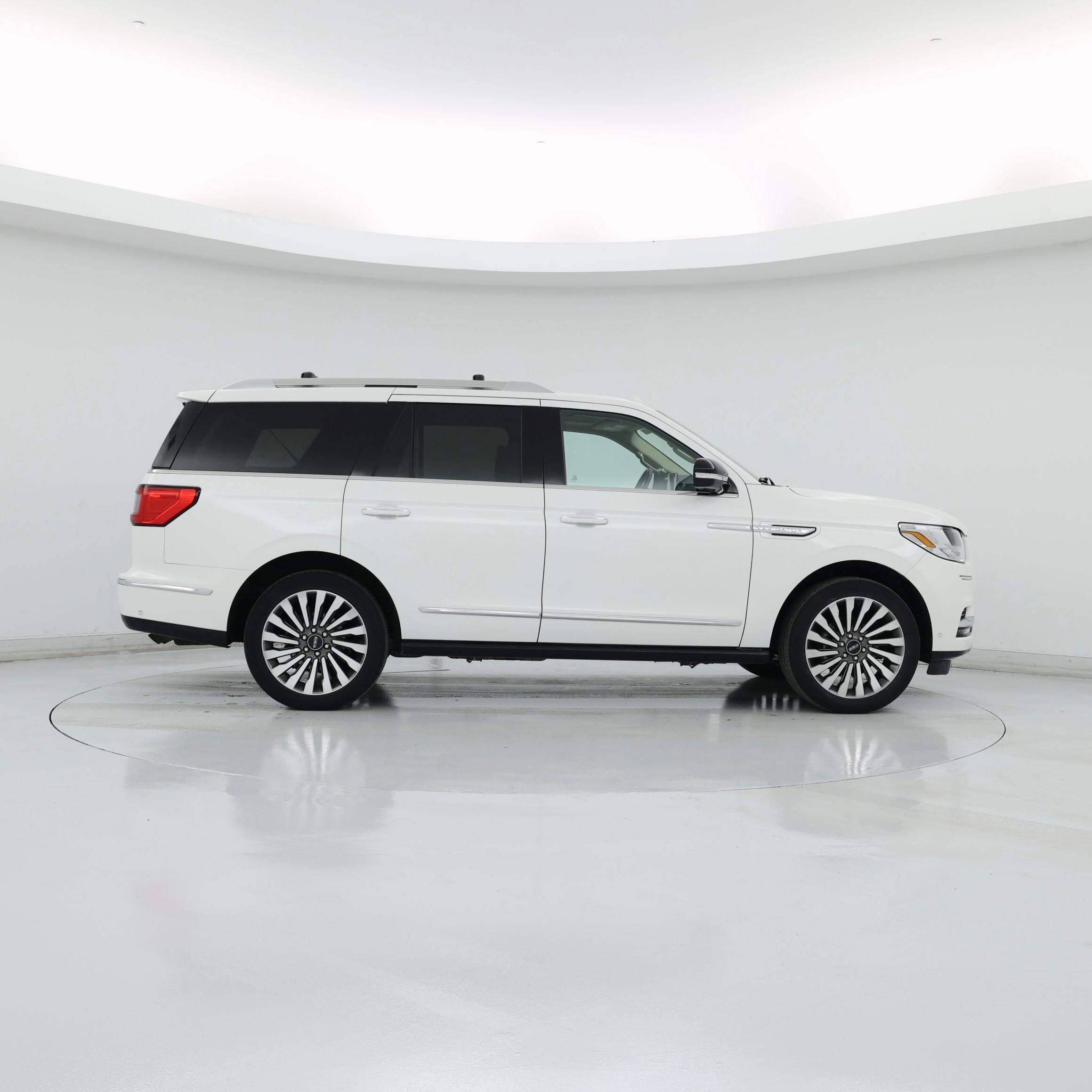 Thumbnail: 2020 Lincoln Navigator - 7