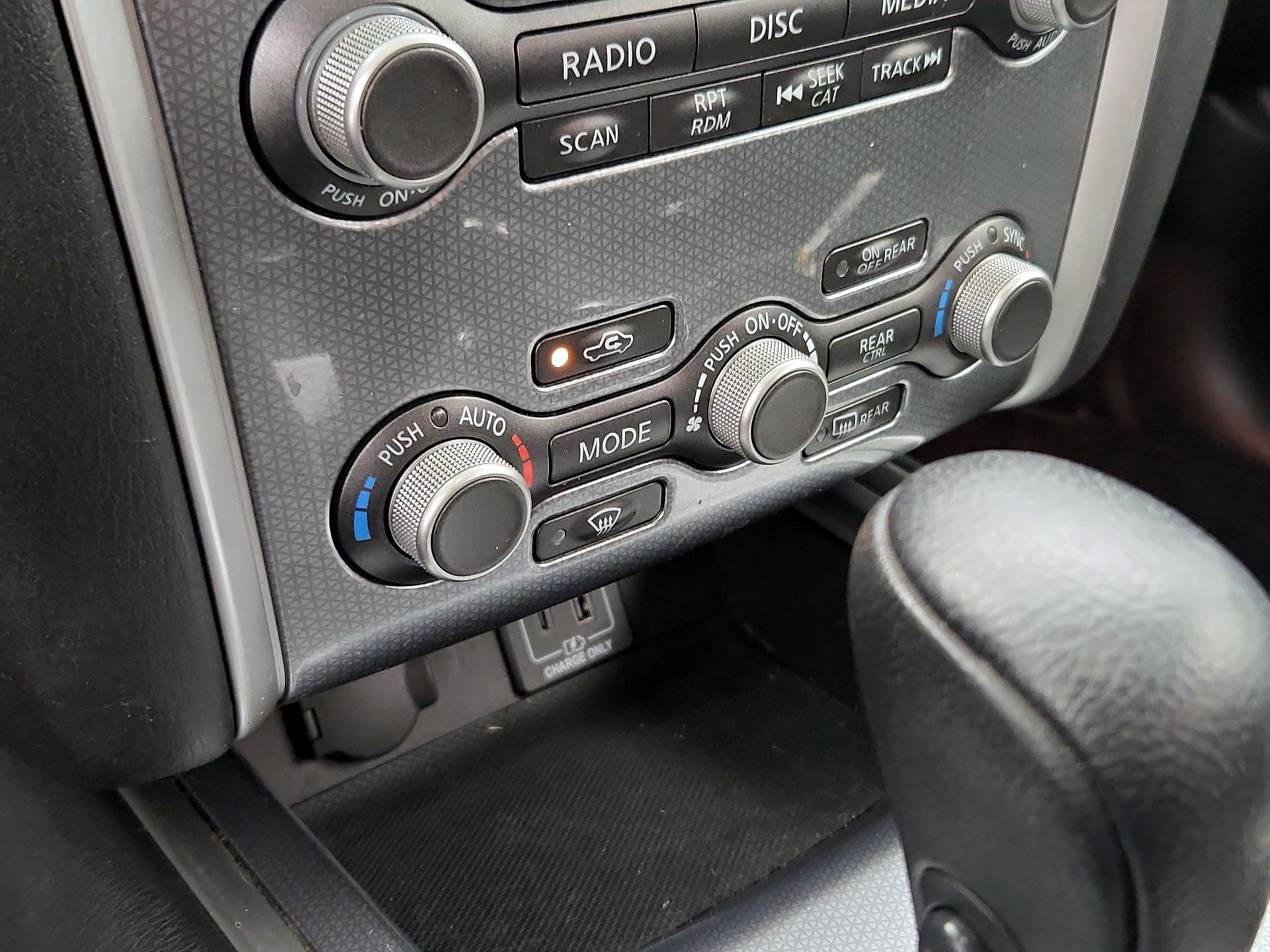 Thumbnail: 2019 Nissan Pathfinder - 16