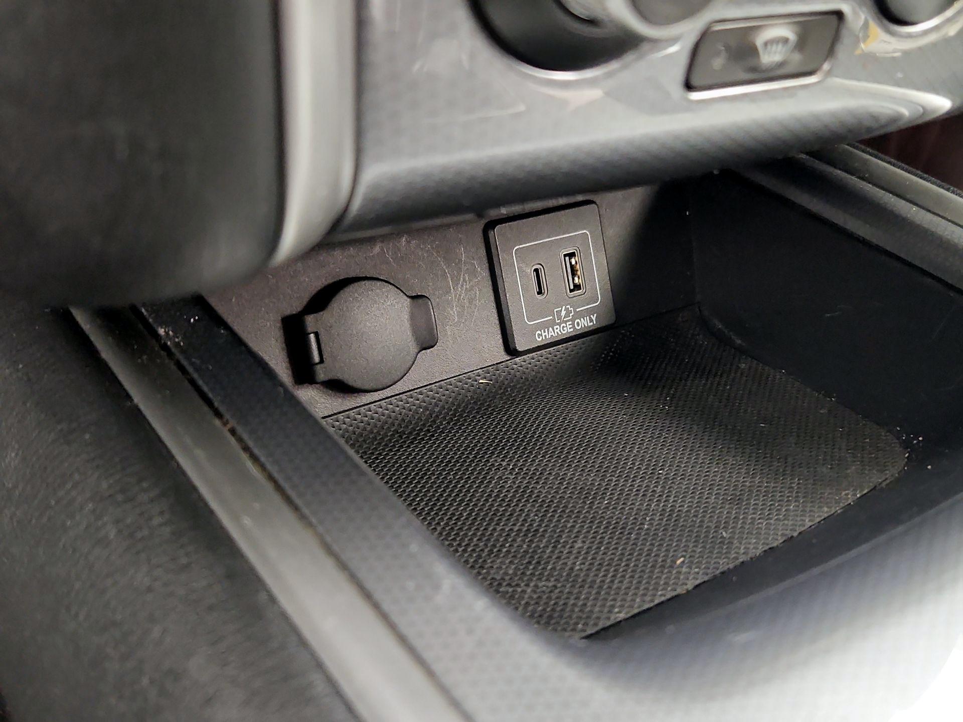 Thumbnail: 2019 Nissan Pathfinder - 18