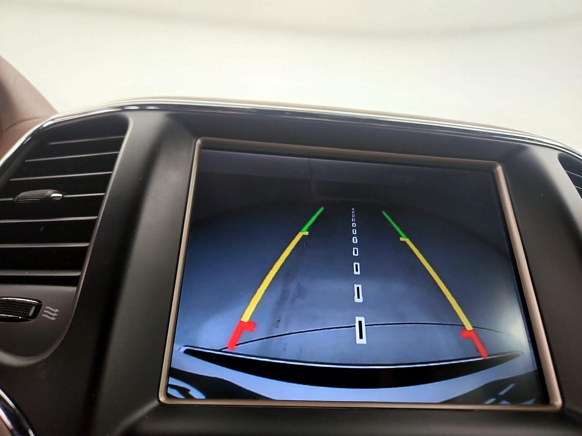 Thumbnail: 2017 Jeep Grand Cherokee - 15