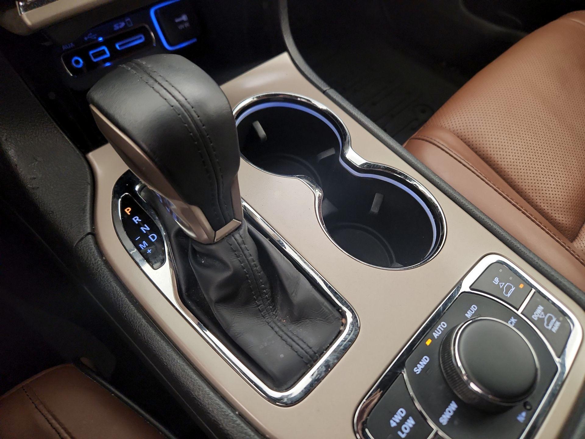 Thumbnail: 2017 Jeep Grand Cherokee - 18