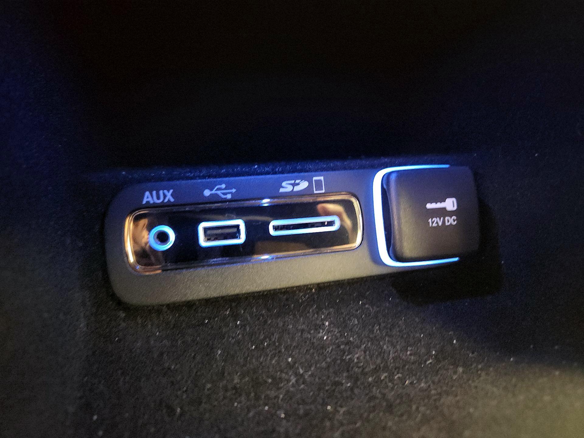 Thumbnail: 2017 Jeep Grand Cherokee - 19