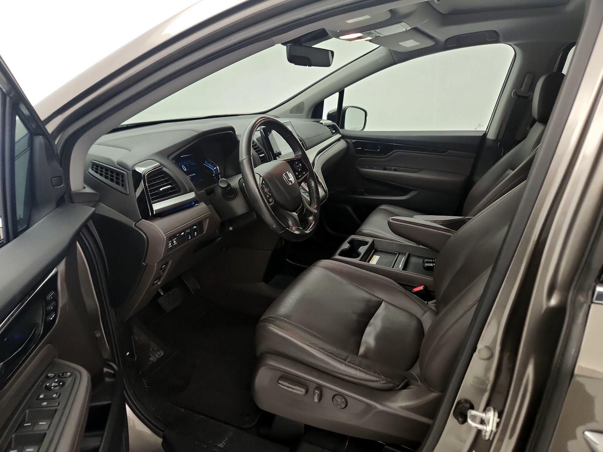 Thumbnail: 2018 Honda Odyssey - 11