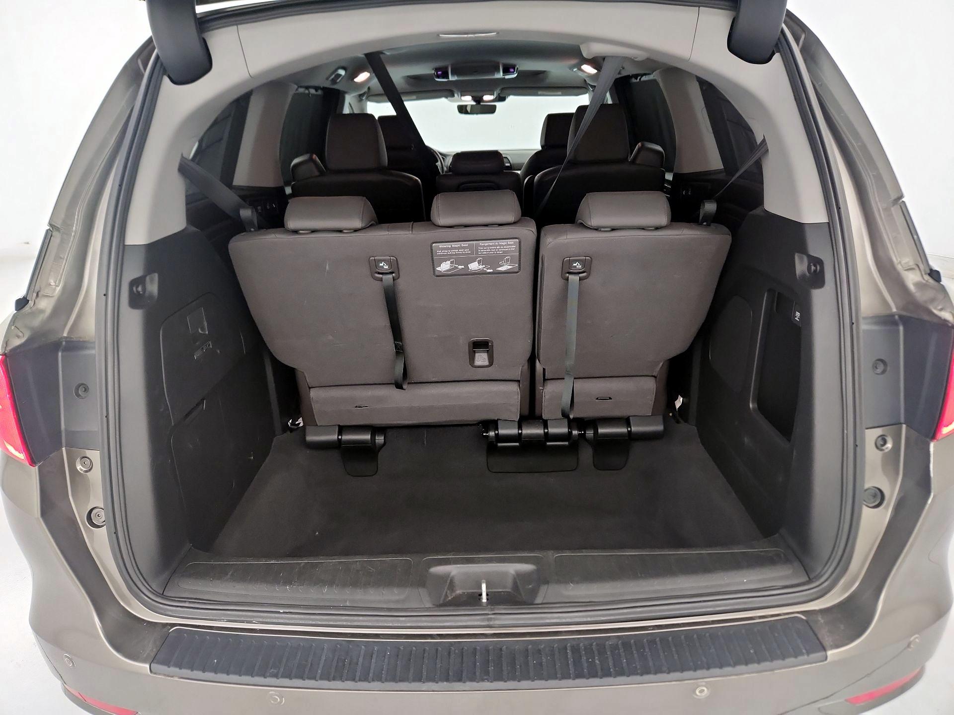 Thumbnail: 2018 Honda Odyssey - 19