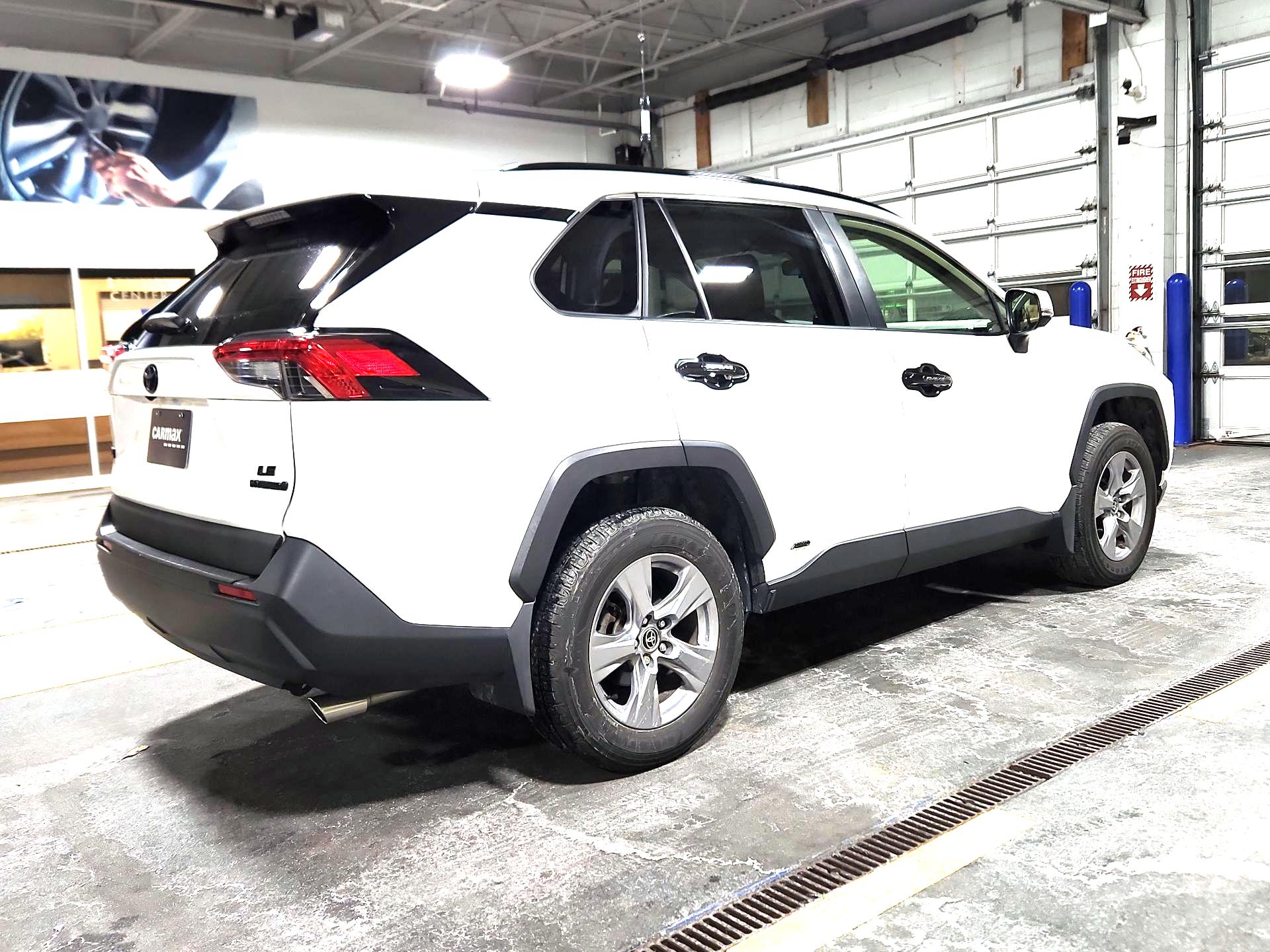 Thumbnail: 2022 Toyota RAV4 - 5