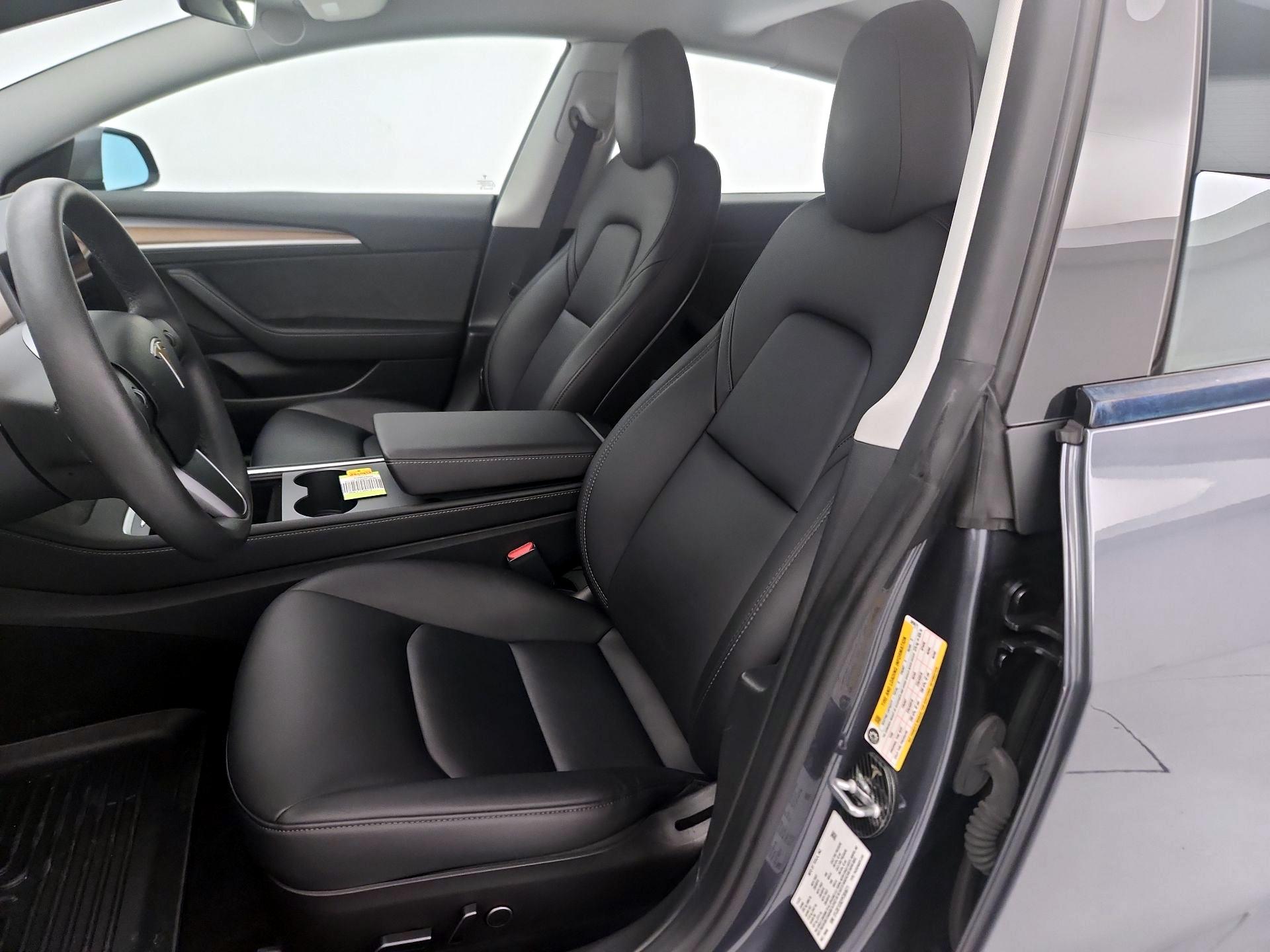 Thumbnail: 2023 Tesla Model 3 - 11