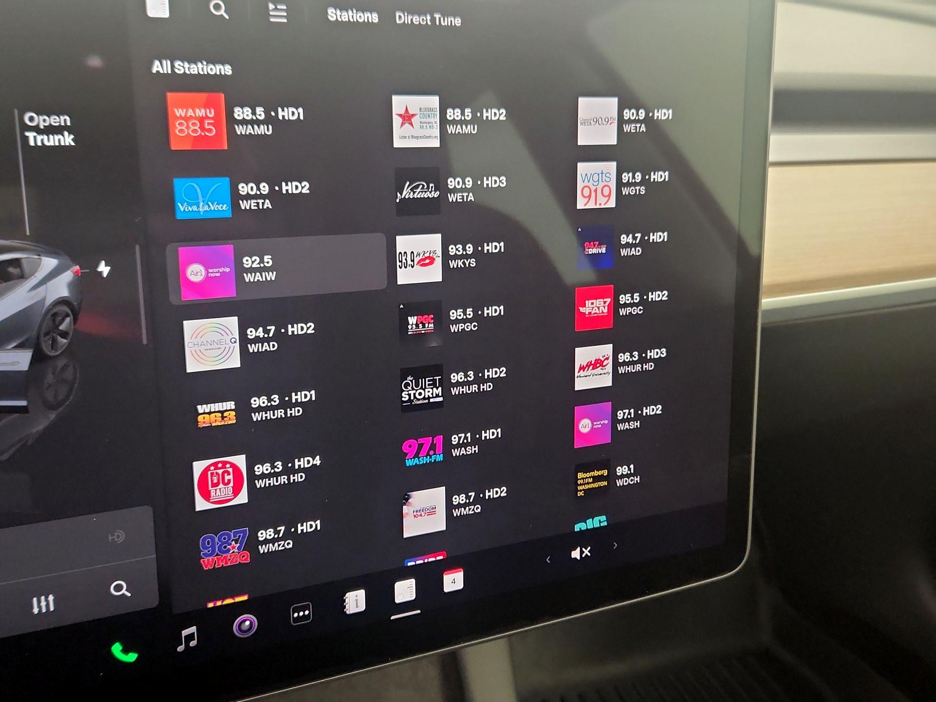 Thumbnail: 2023 Tesla Model 3 - 16