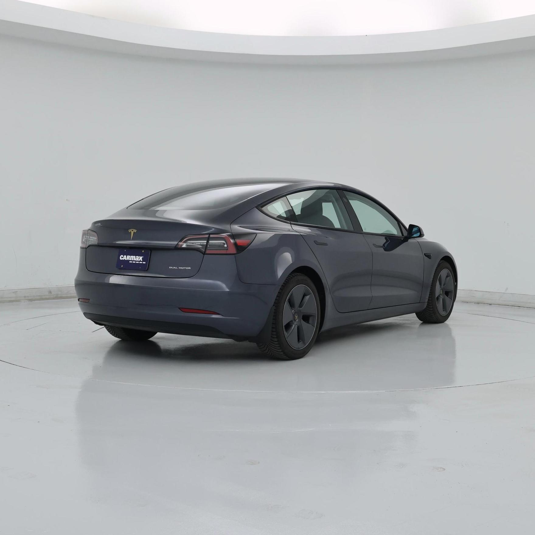 Thumbnail: 2023 Tesla Model 3 - 8