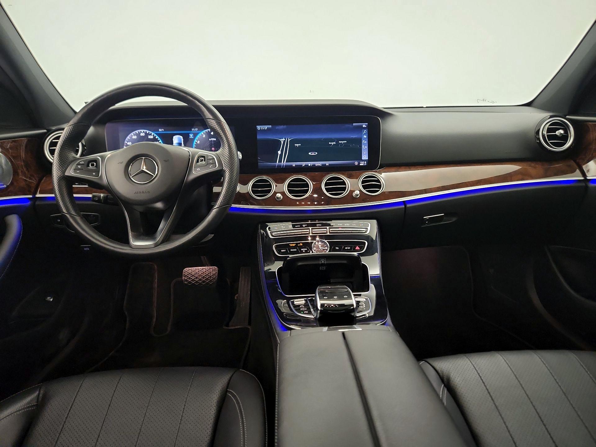 Thumbnail: 2018 Mercedes-Benz E-Class - 9