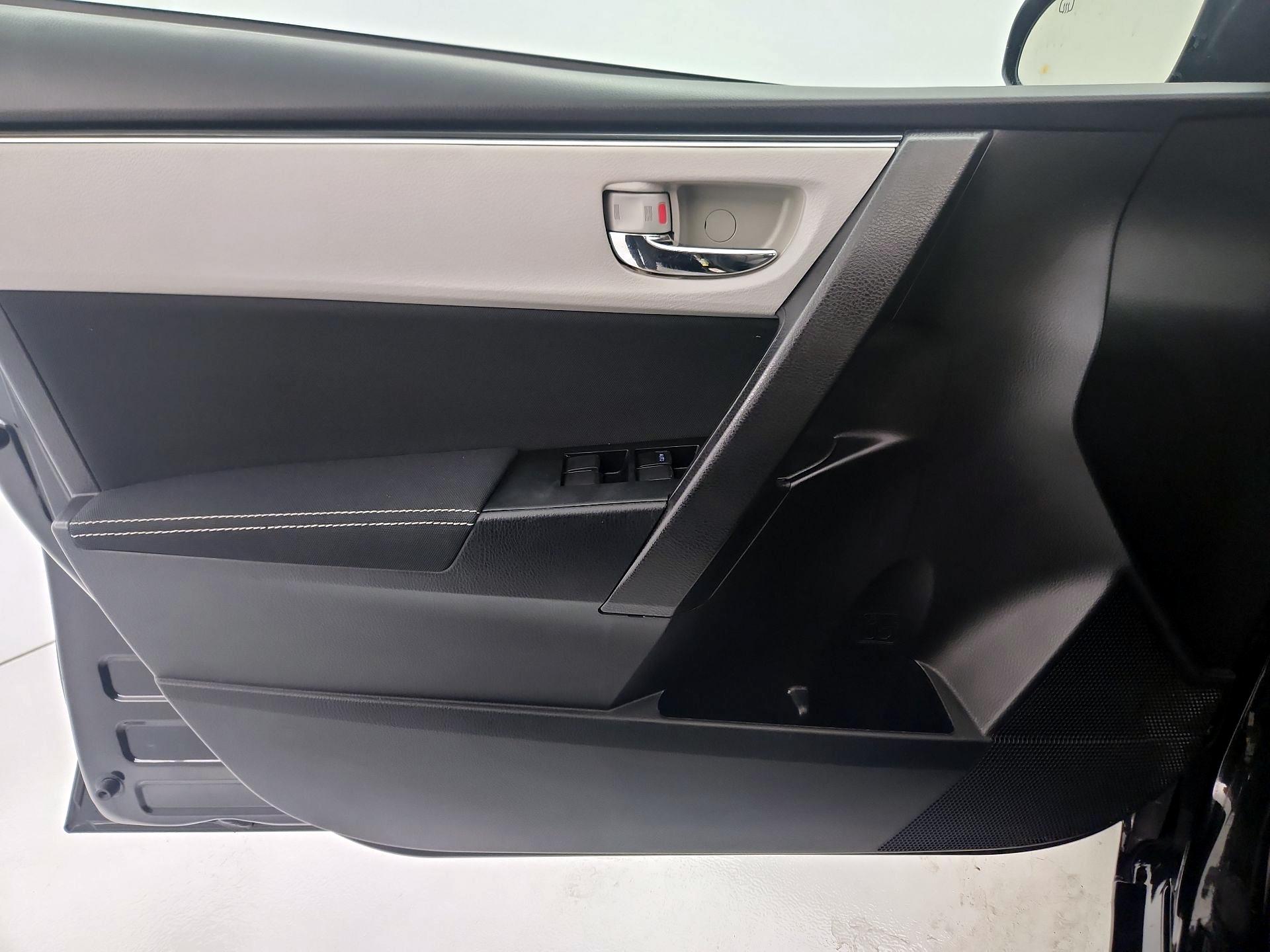 Thumbnail: 2019 Toyota Corolla - 12