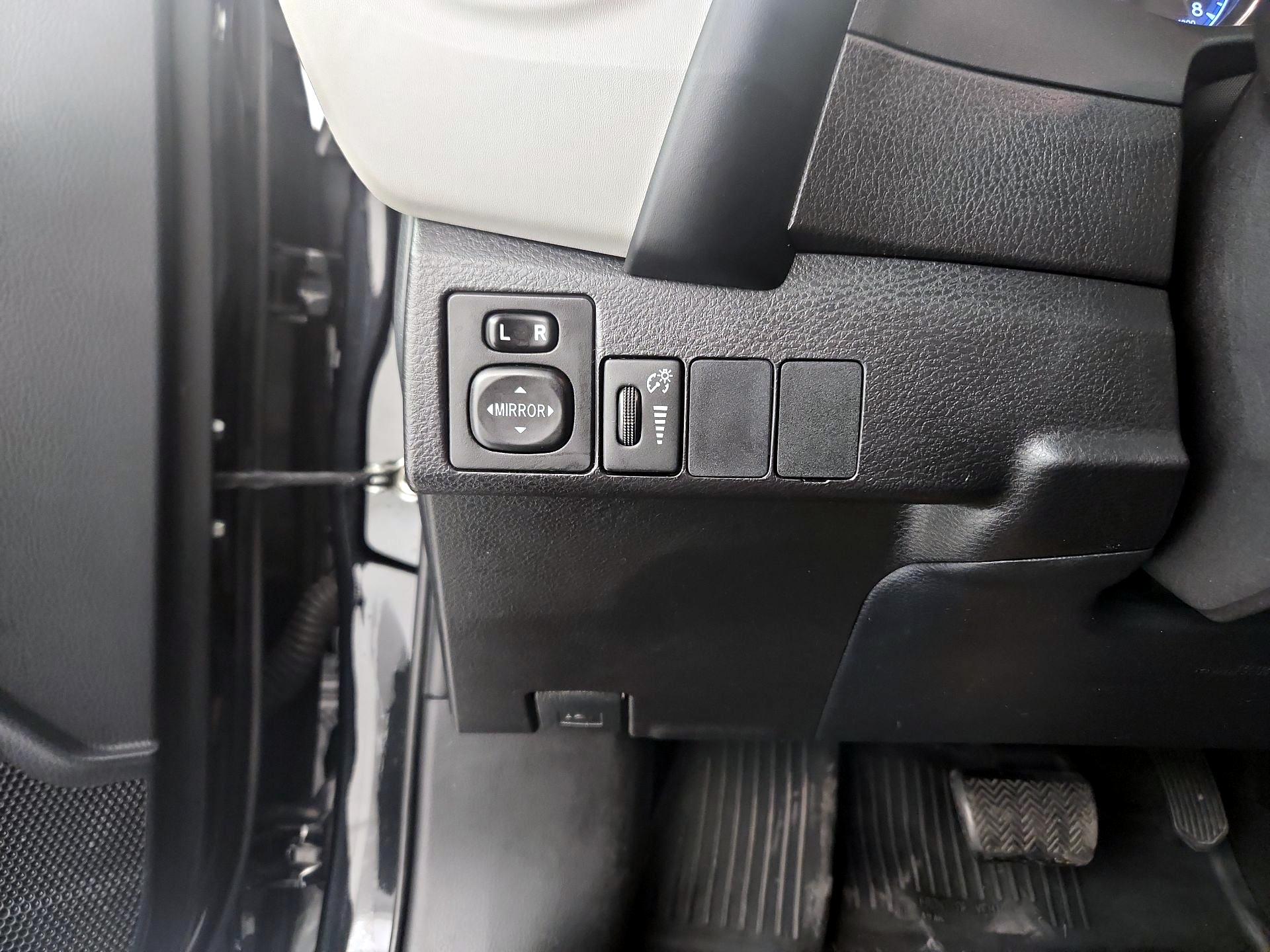 Thumbnail: 2019 Toyota Corolla - 13