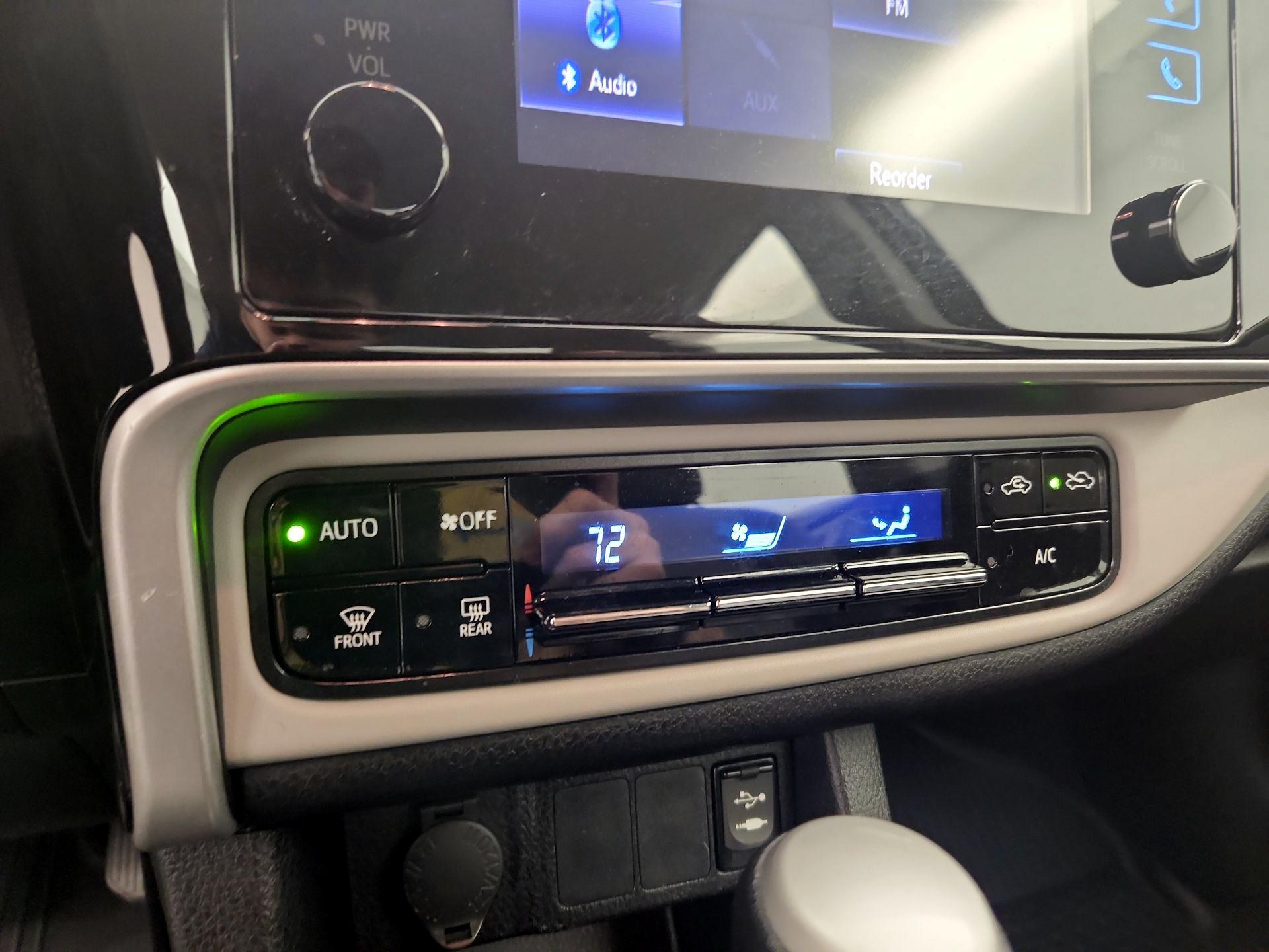 Thumbnail: 2019 Toyota Corolla - 16