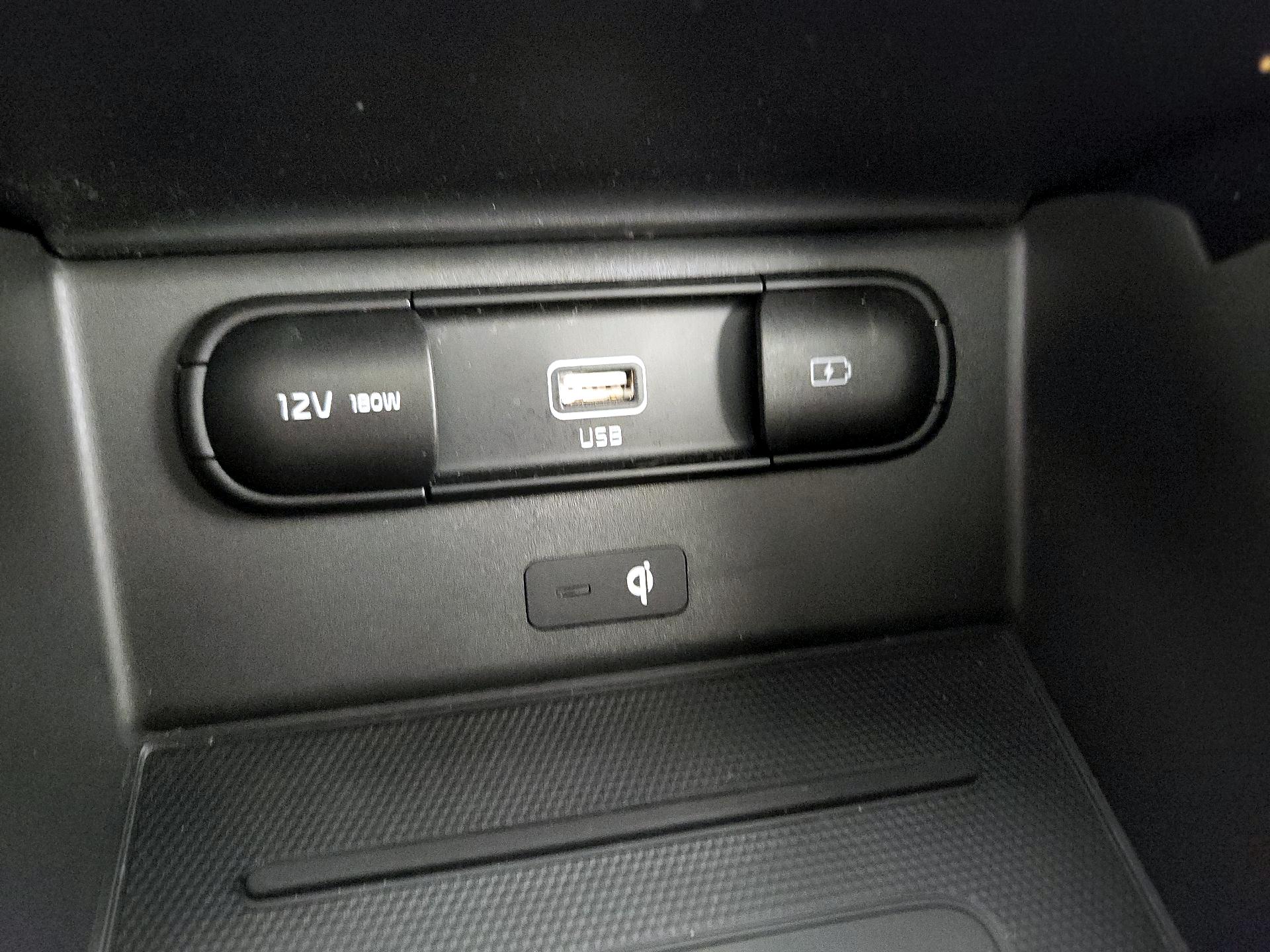 Thumbnail: 2022 Kia Telluride - 19